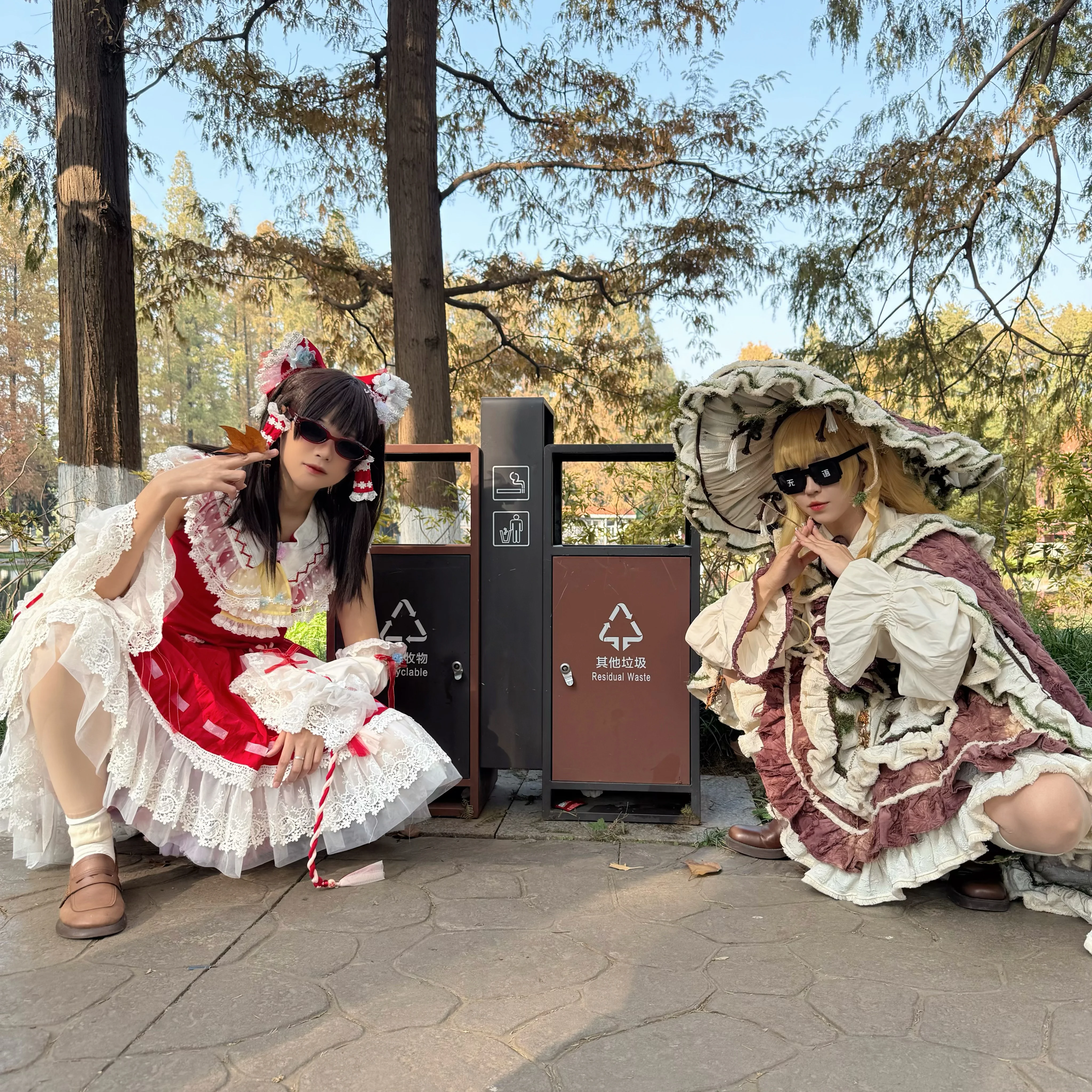 【博丽灵梦cos】与魔理沙的身高差极限互动指南 - 第 6 张