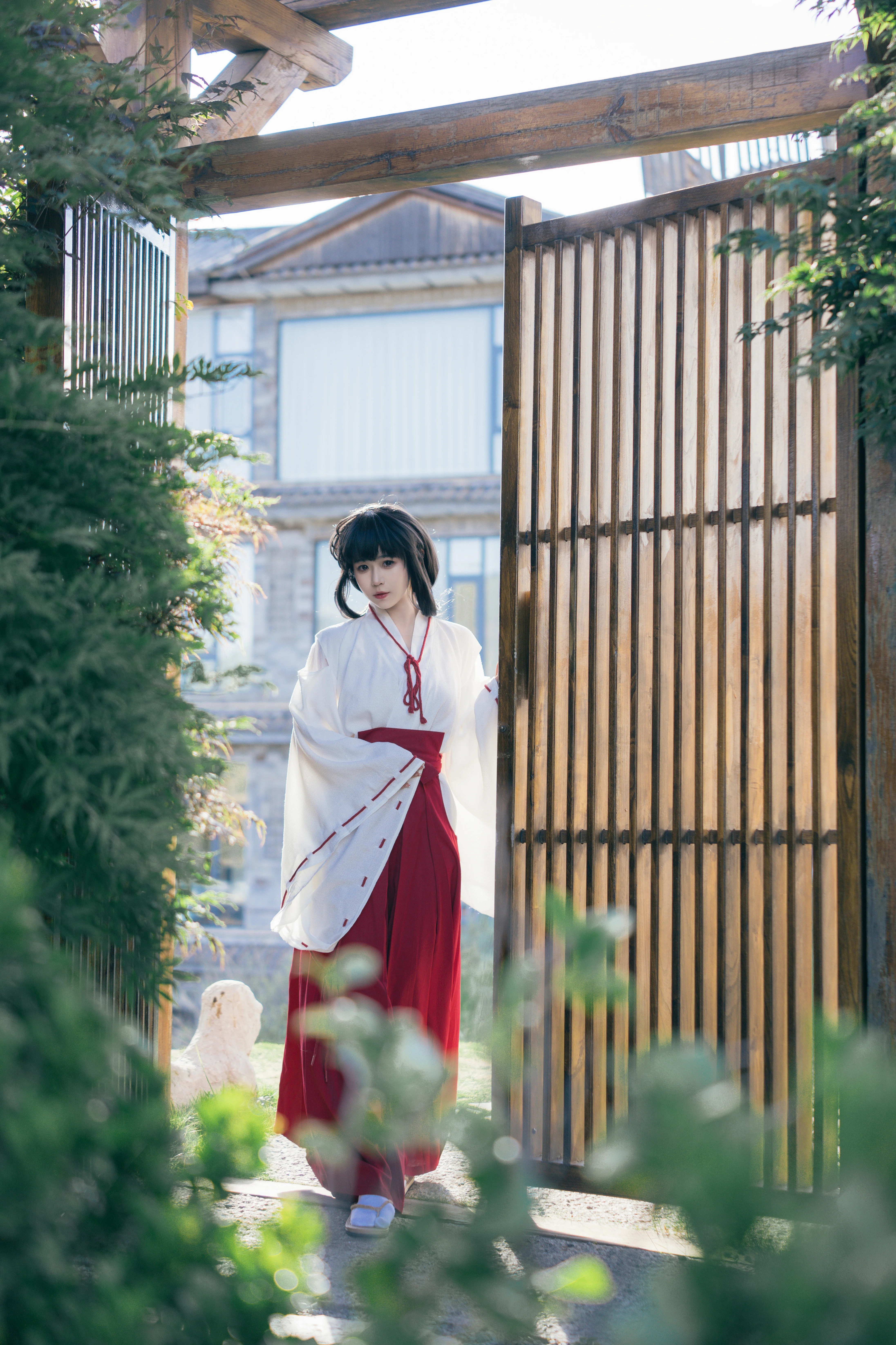 【桔梗cos】犬夜叉：这片山水与巫女服适配度拉满 - 第 7 张