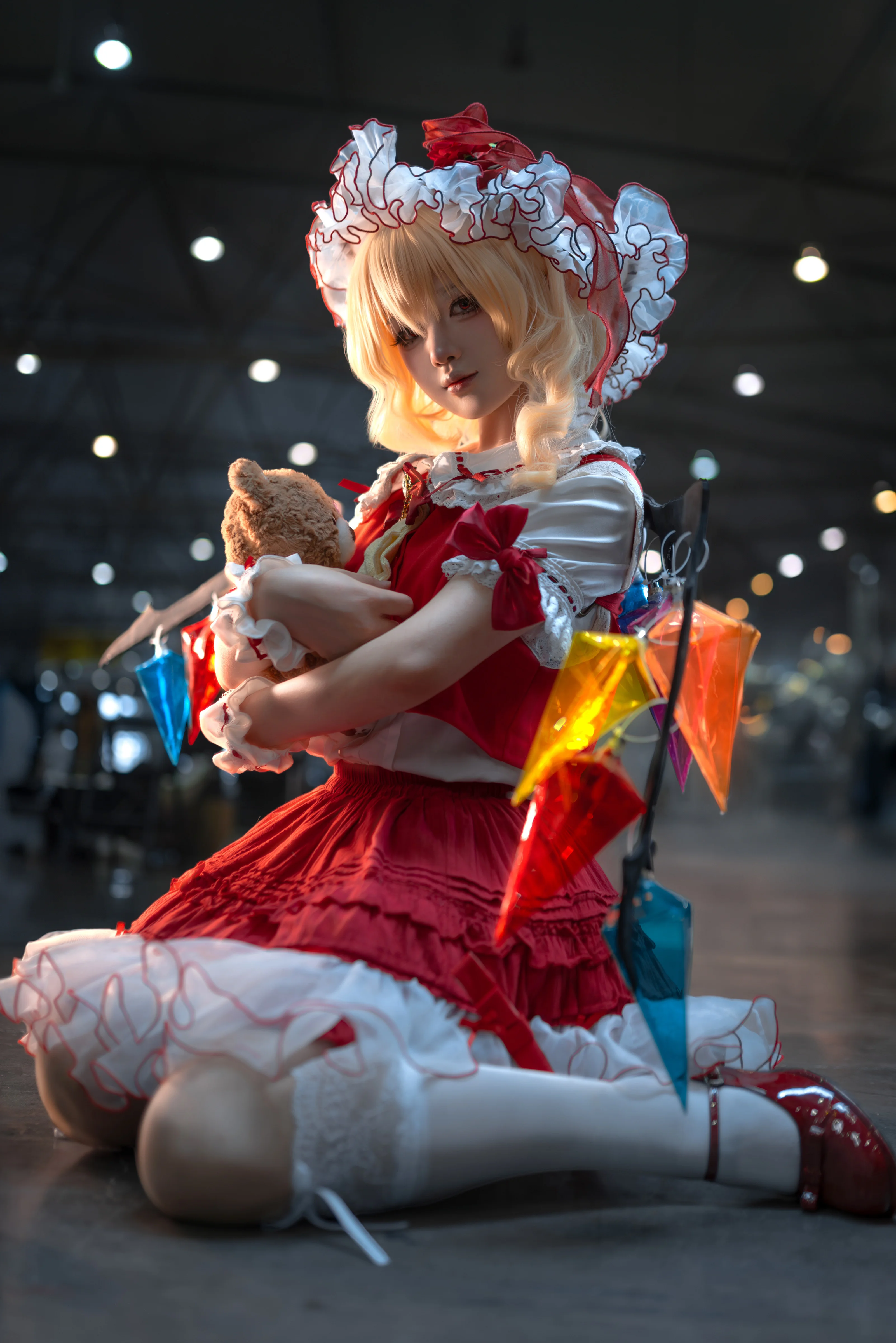 【フランドール・スカーレット コスプレ】『東方Project』展示館内での赤与白の瞬間 - 2 枚目