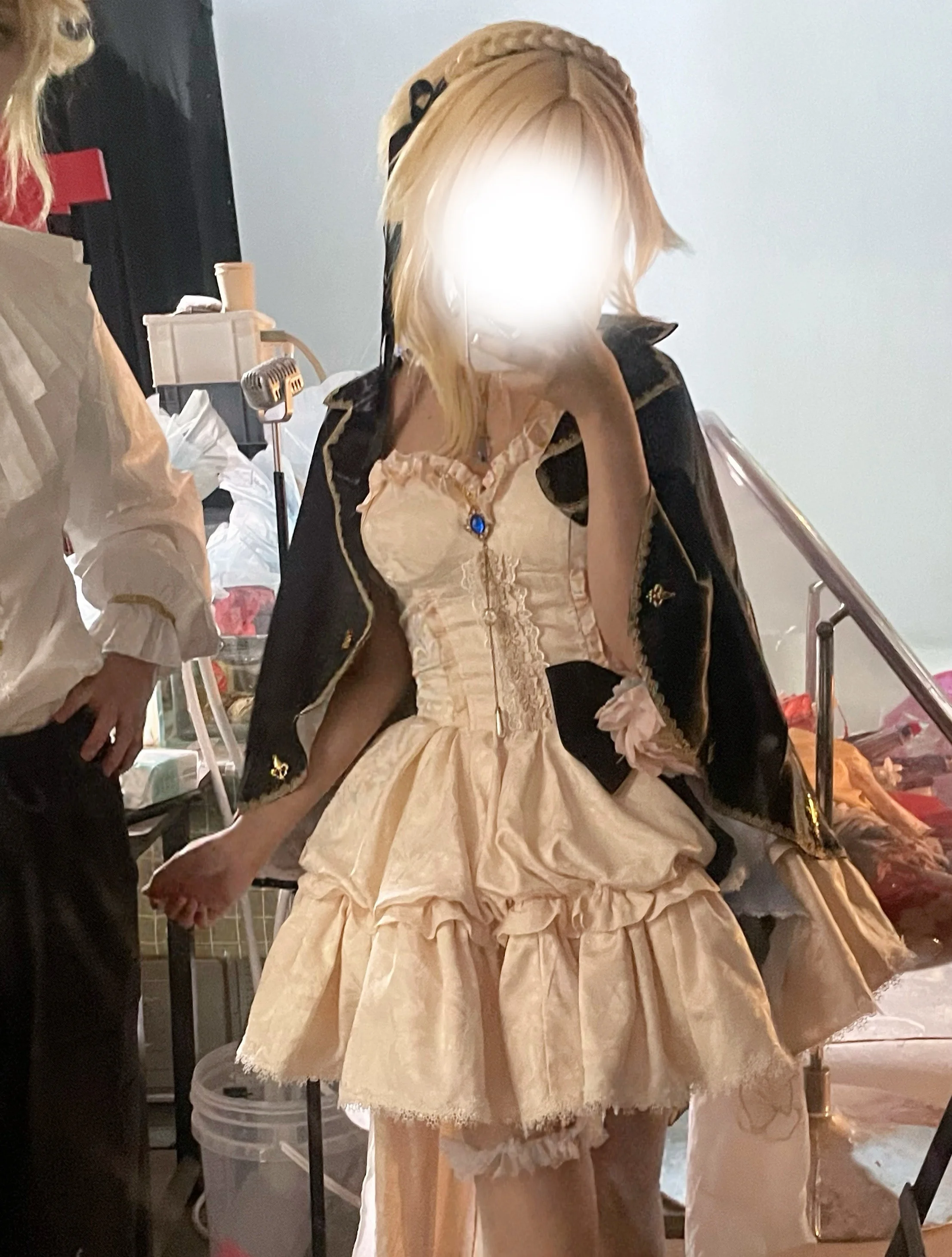 【荧cos】晚宴旅行者专属外套，这套搭配意外和谐 - 第 2 张