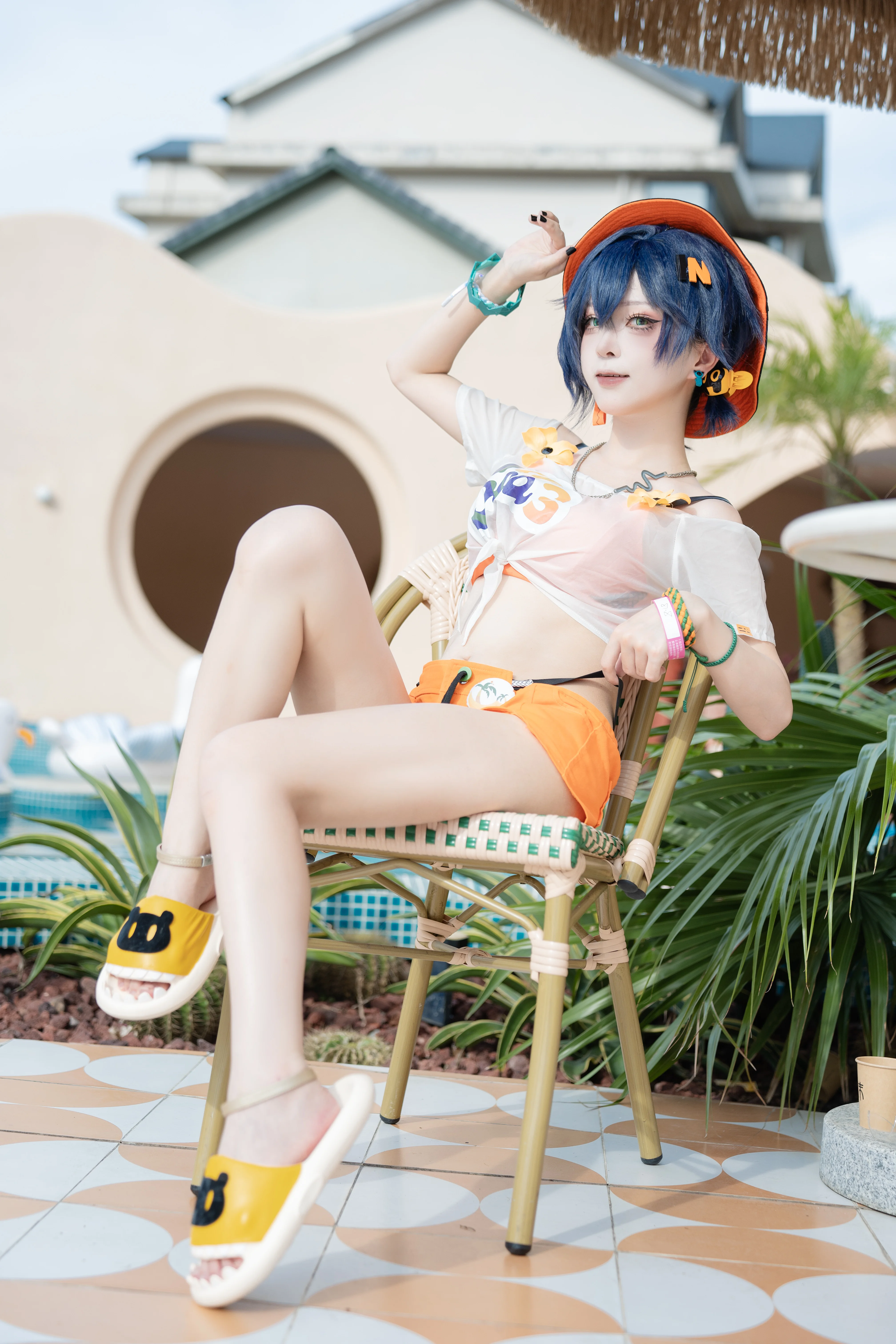 【绝区零玲cos】泳池边的夏日清透感 - 第 4 张