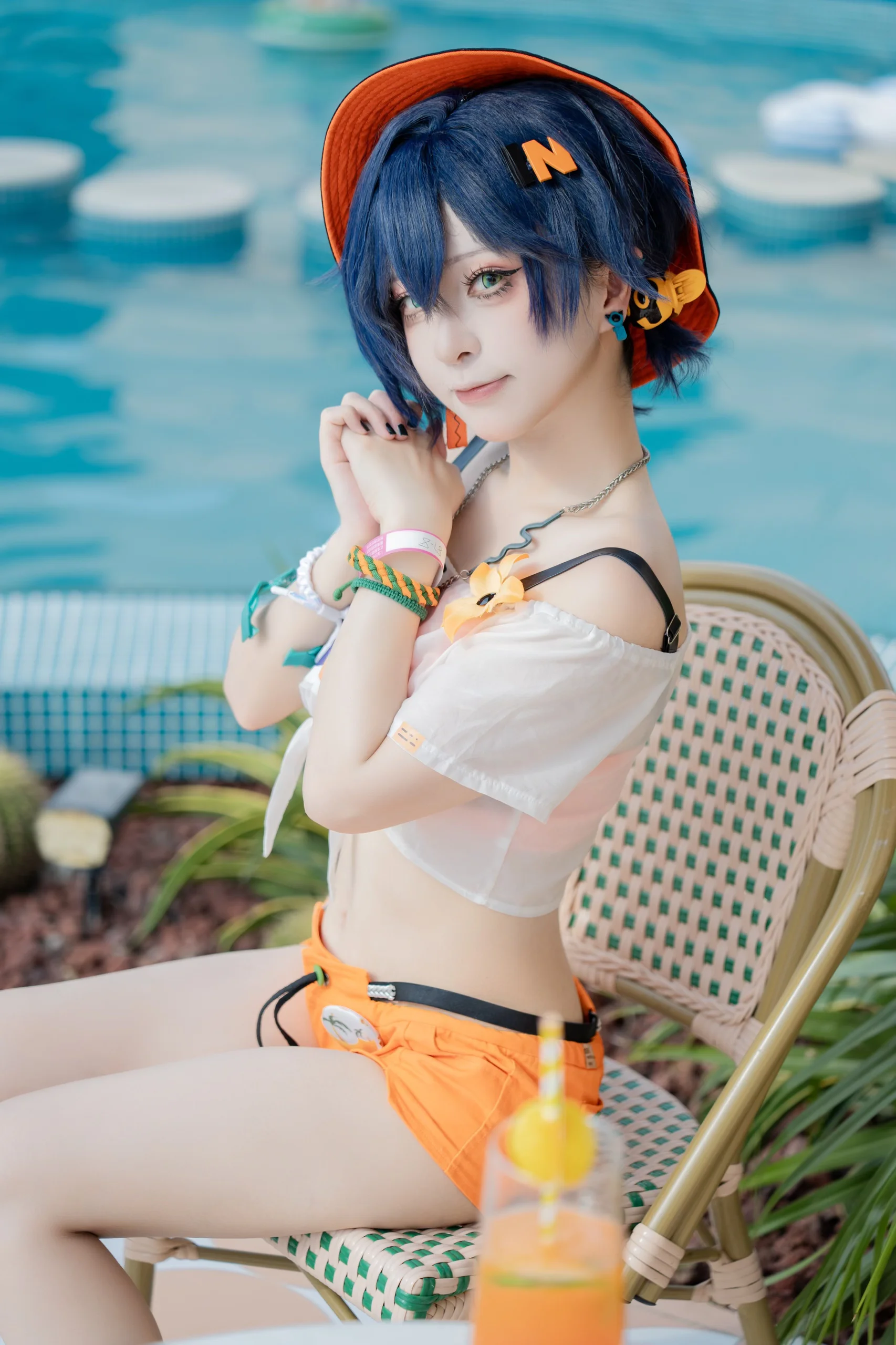 【绝区零玲cos】泳池边的夏日清透感 - 第 5 张