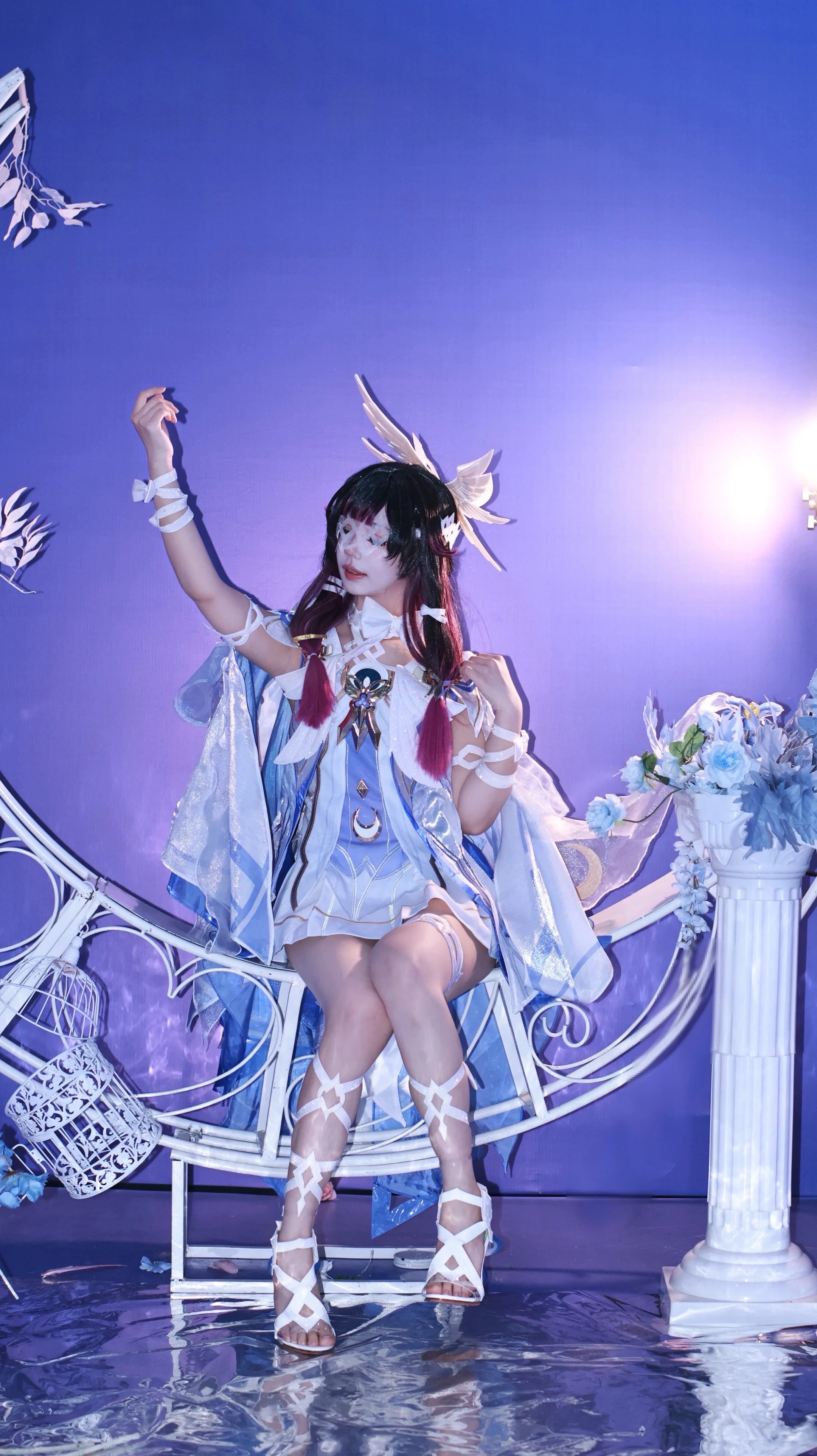 【哥伦比娅cos】原神少女的静谧与空灵，把月光穿在身上 - 第 3 张