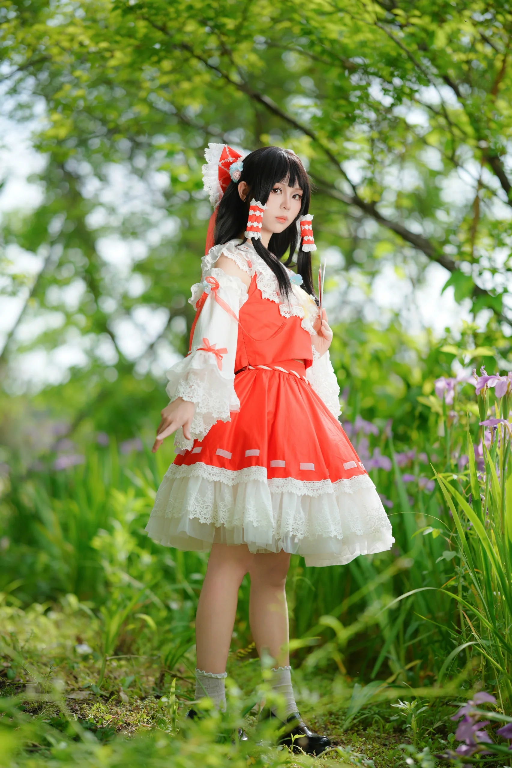 【博麗靈夢cos】月見草花海中的東方Project紅白巫女 - 第 10 張