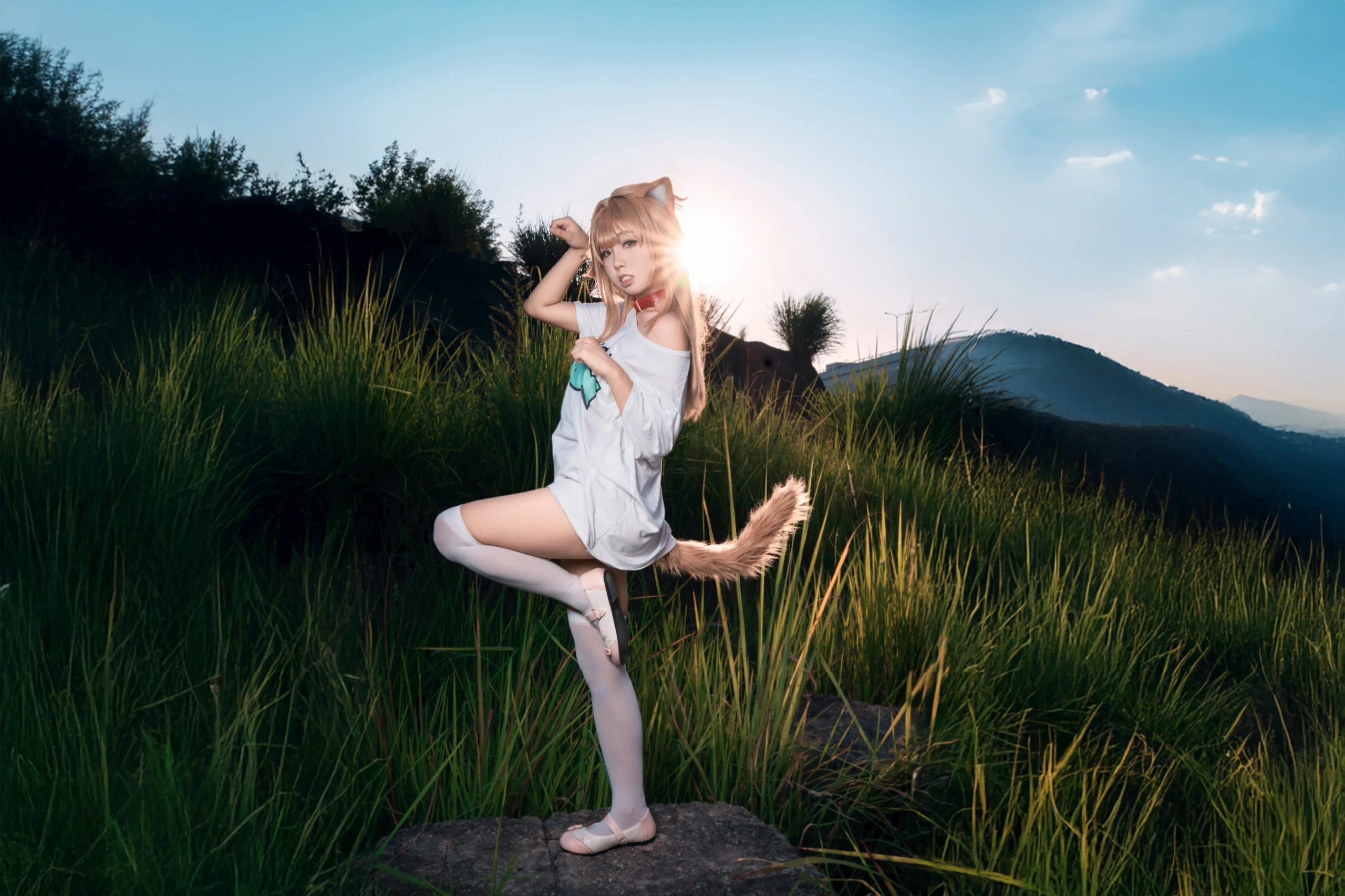 【獸耳娘cos】日落時分的野外光影與慵懶穿搭