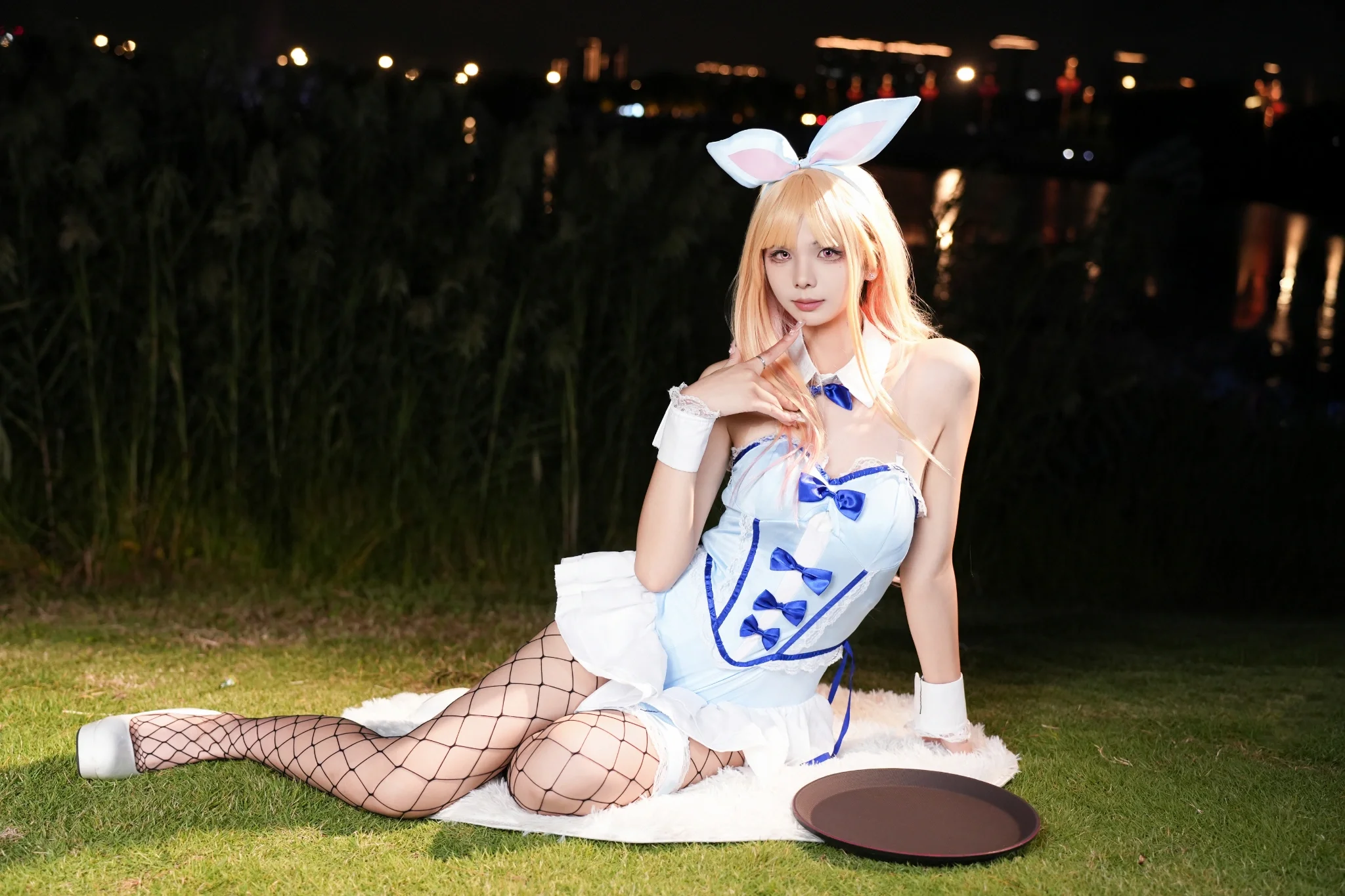 【喜多川海梦cos】更衣人偶坠入爱河的兔女郎装，成都世界线夜景出片 - 第 5 张