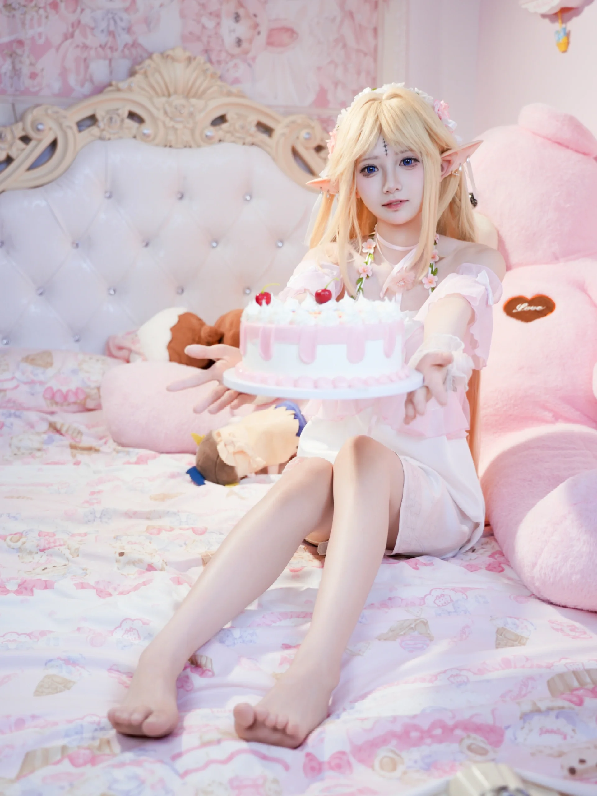 【卡提希娅cos】粉白系居家风，记录慵懒的精灵少女 - 第 4 张