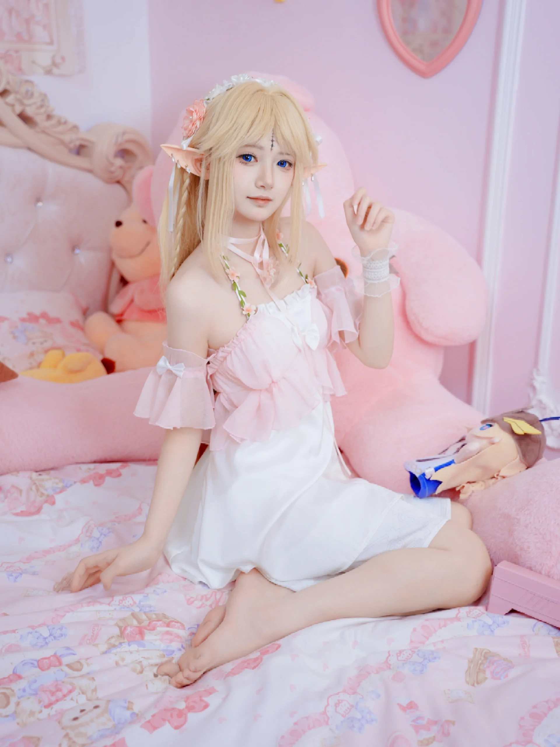 【卡提希娅cos】粉白系居家风，记录慵懒的精灵少女 - 第 7 张