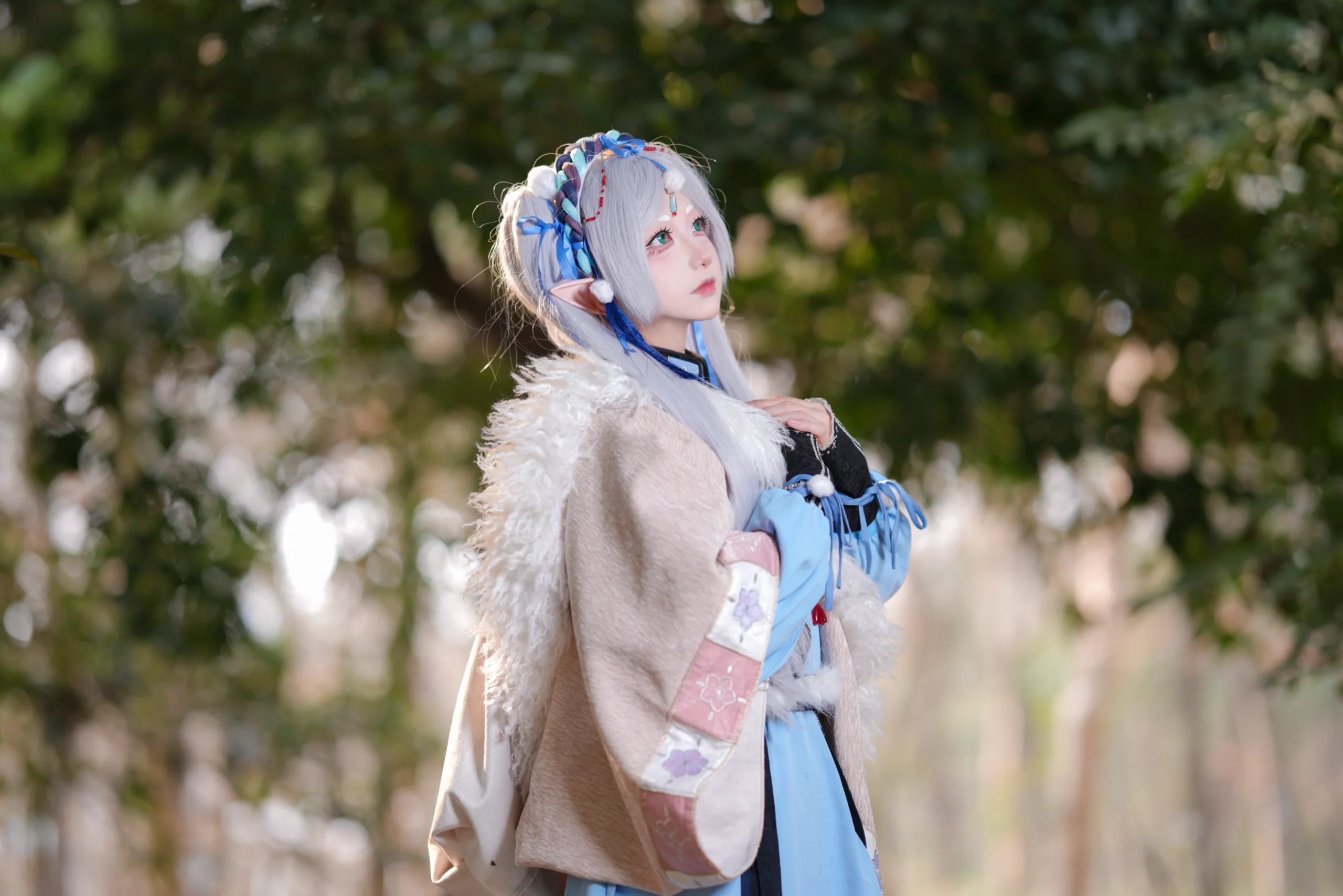 【芙莉莲cos】林间光影里的天山雪森系外景 - 第 3 张