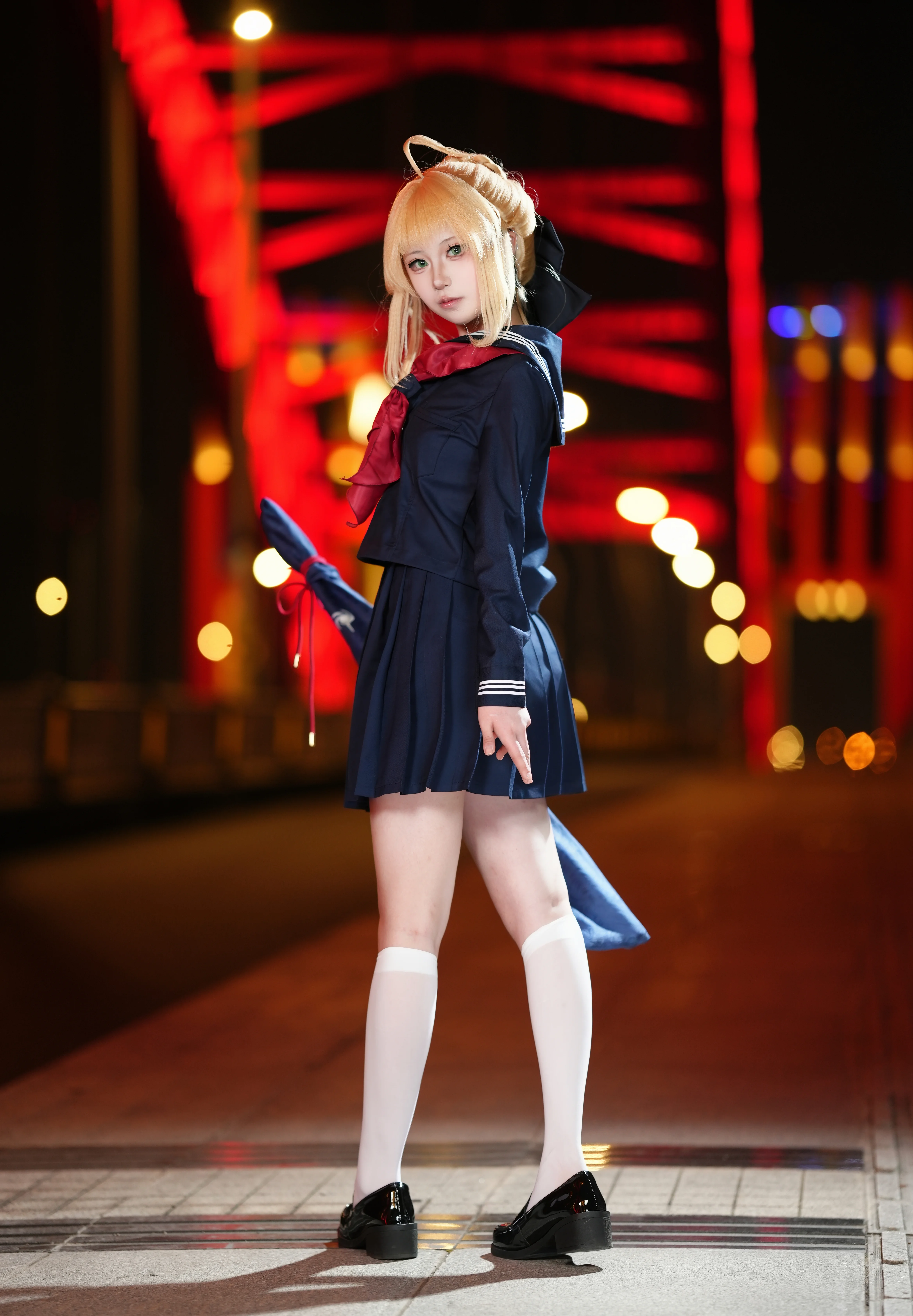 【阿尔托莉雅cos】Fate/Grand Order，夜色红桥上的御主制服 - 第 2 张