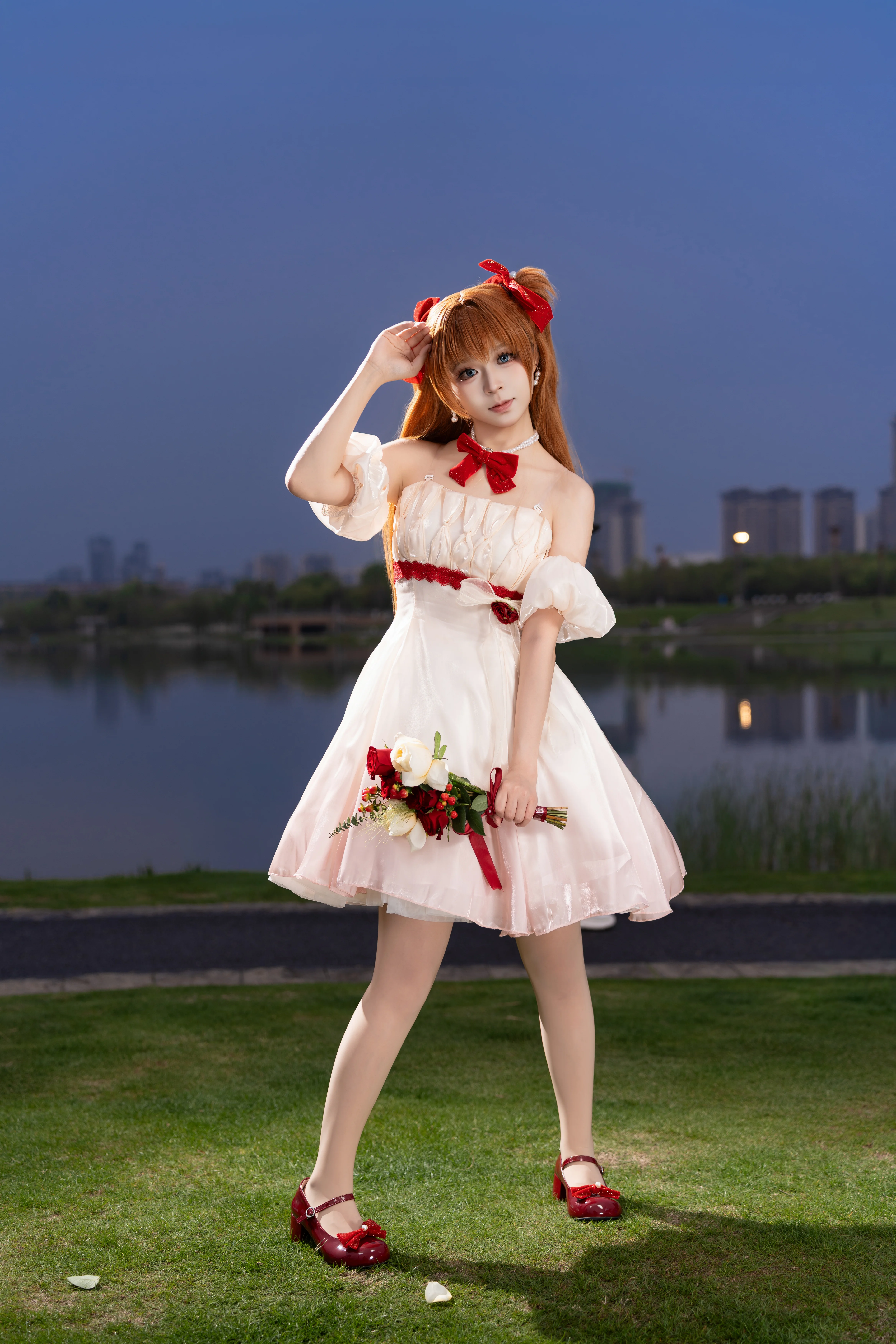 【明日香cos】蓝调湖边的EVA花语时刻 - 第 2 张