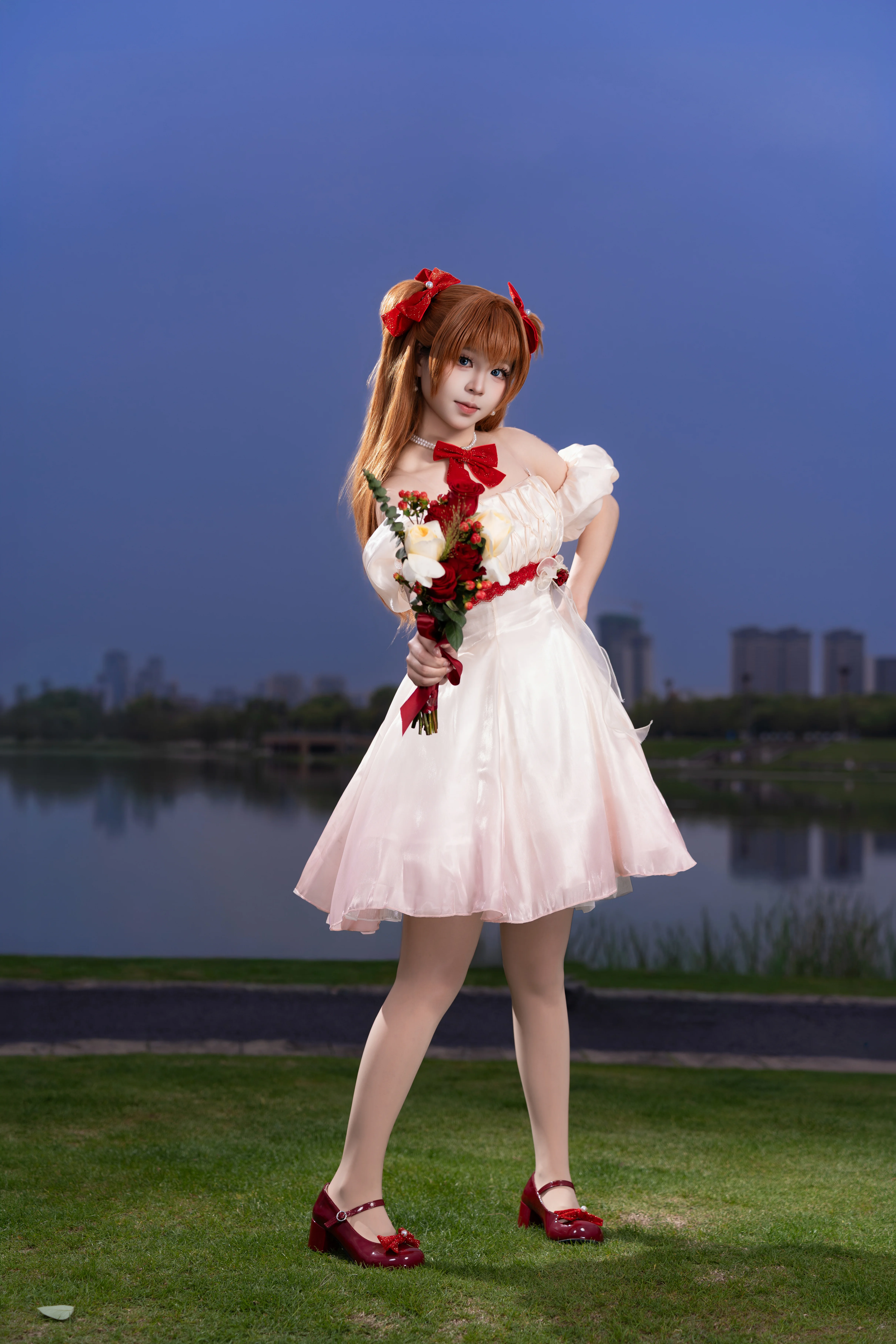 【明日香cos】蓝调湖边的EVA花语时刻 - 第 4 张