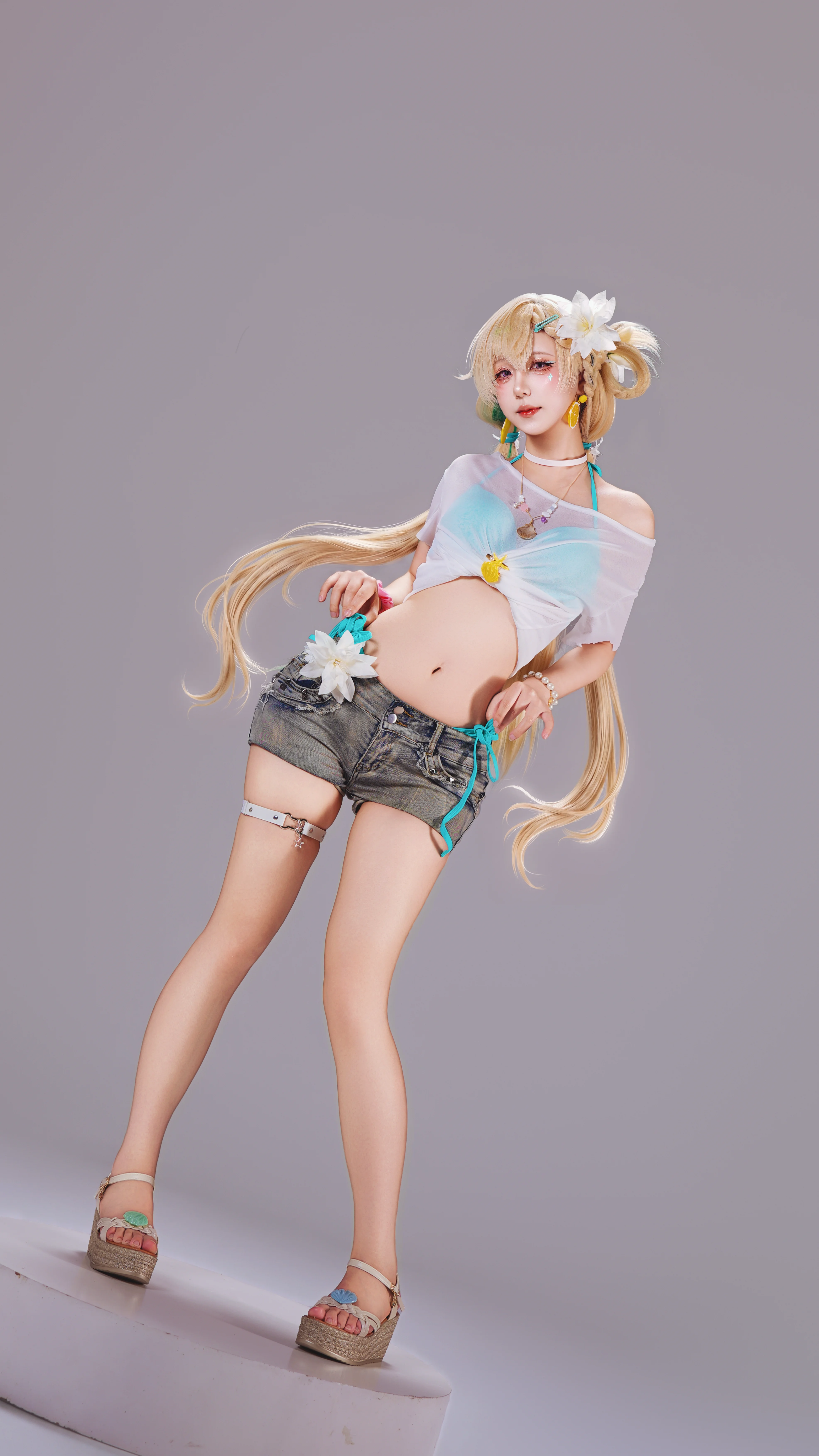 【琳奈cos】鸣潮夏日泳装，白棚里的清爽还原 - 第 2 张