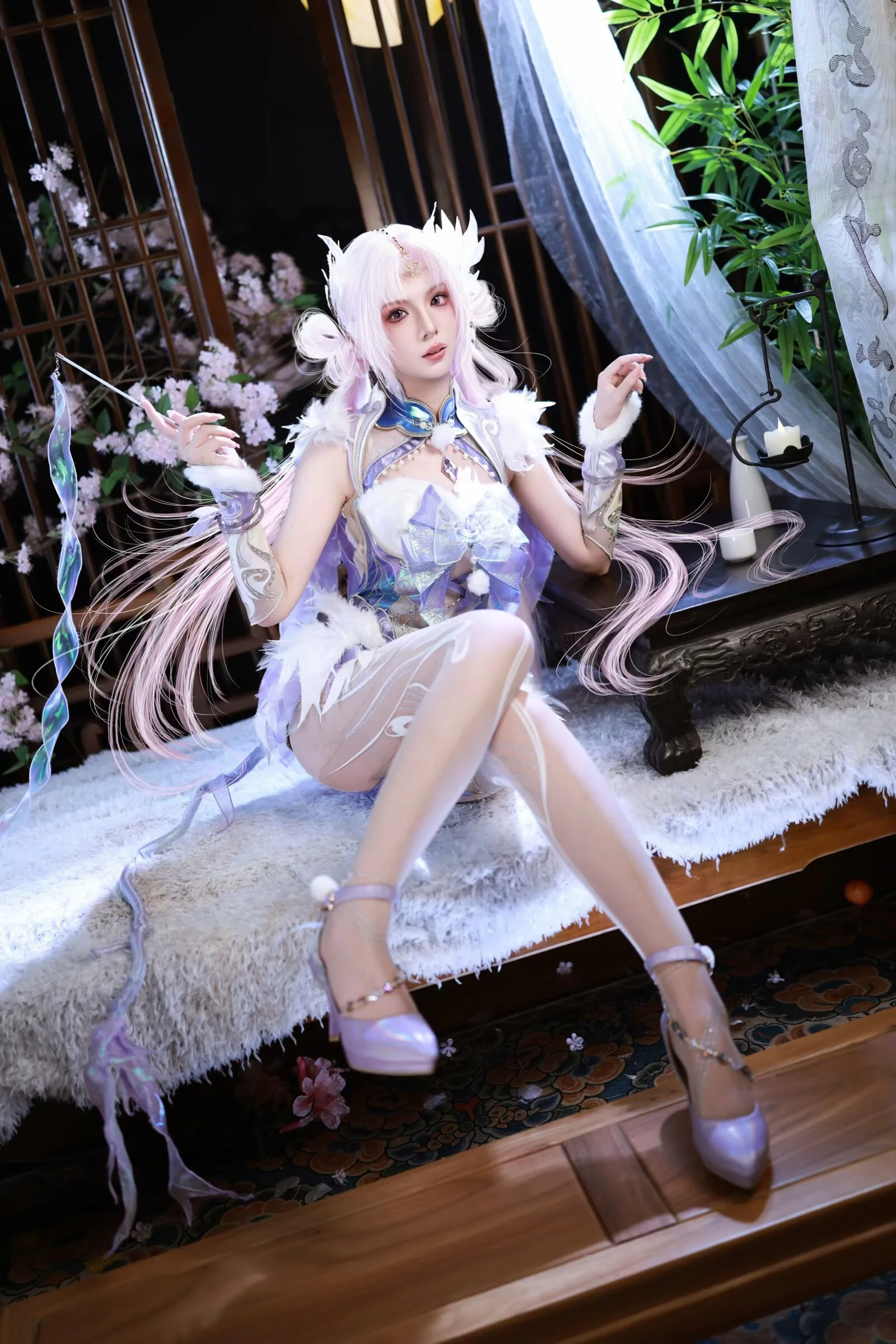[Ethereal Traditional Style Cosplay with Pink Hair and Fox Ears: This Fur Shawl Is Seriously So Hard to Wear] - Image 2