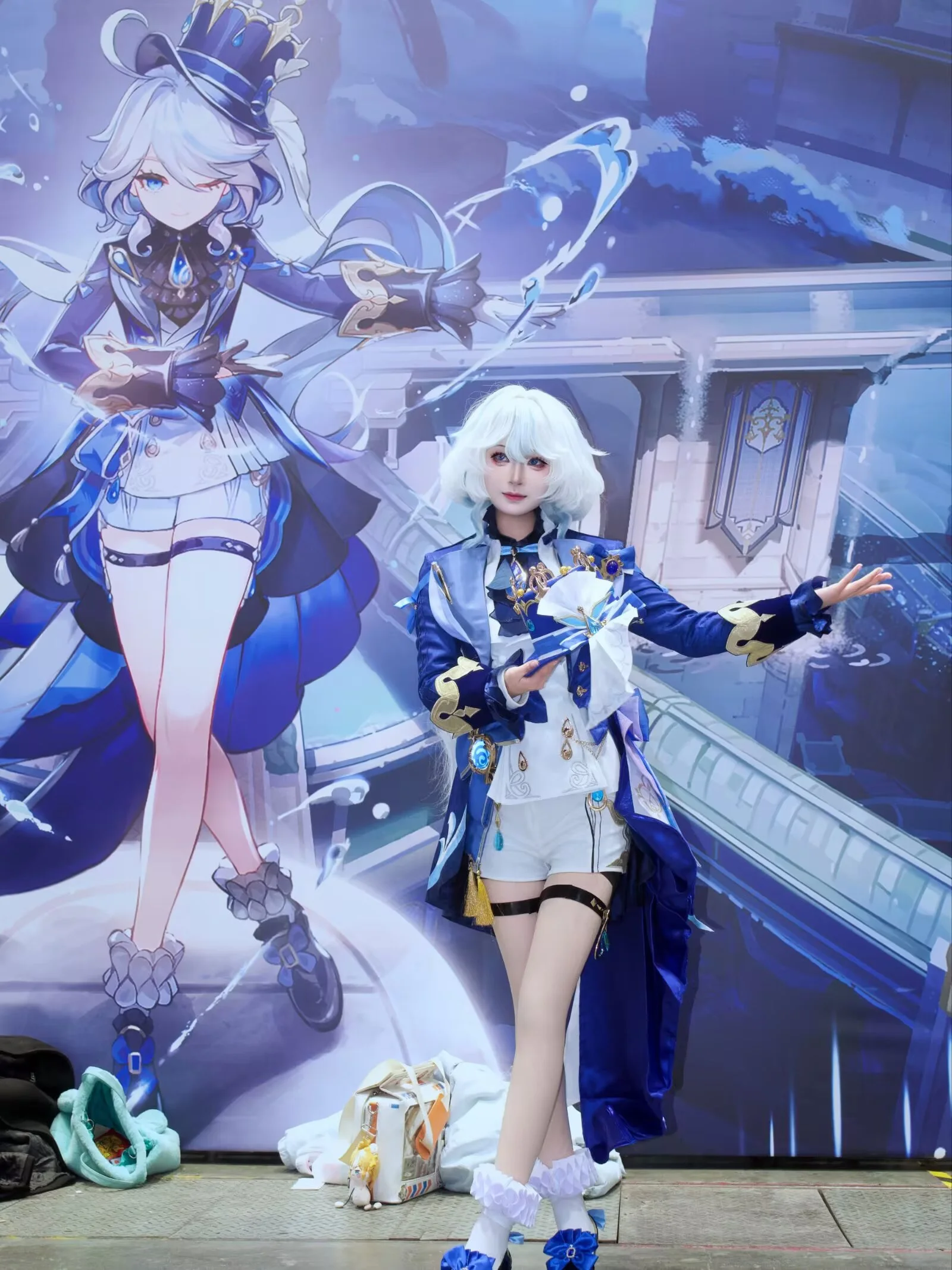 漫展上的蓝白系cosplay，这套服装的细节真的花了太多心思 - 第 1 张