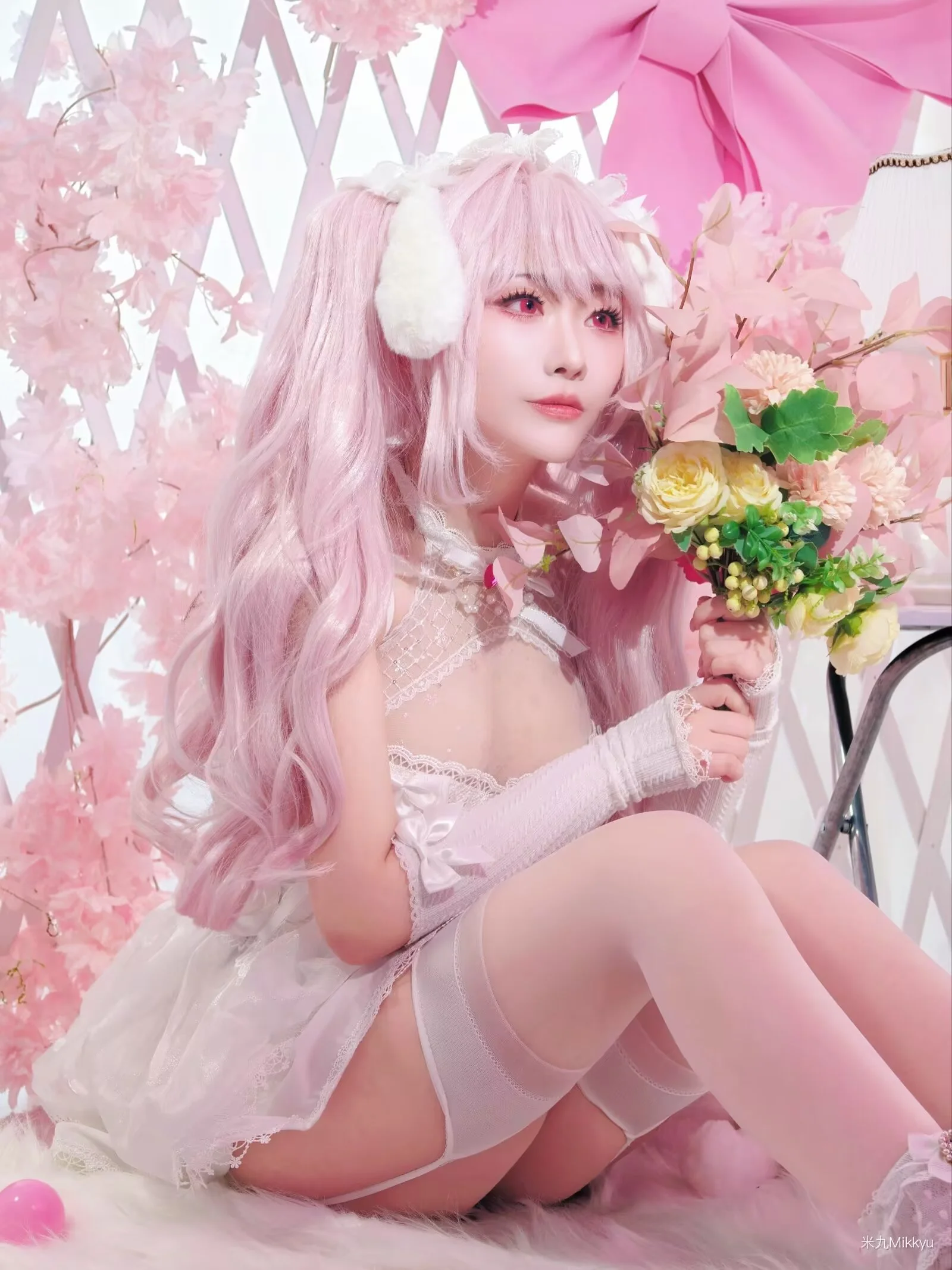 【早乙女芽亚里cos】圣女的魔力是万能的，粉色的魔法少女变身记录 - 第 1 张