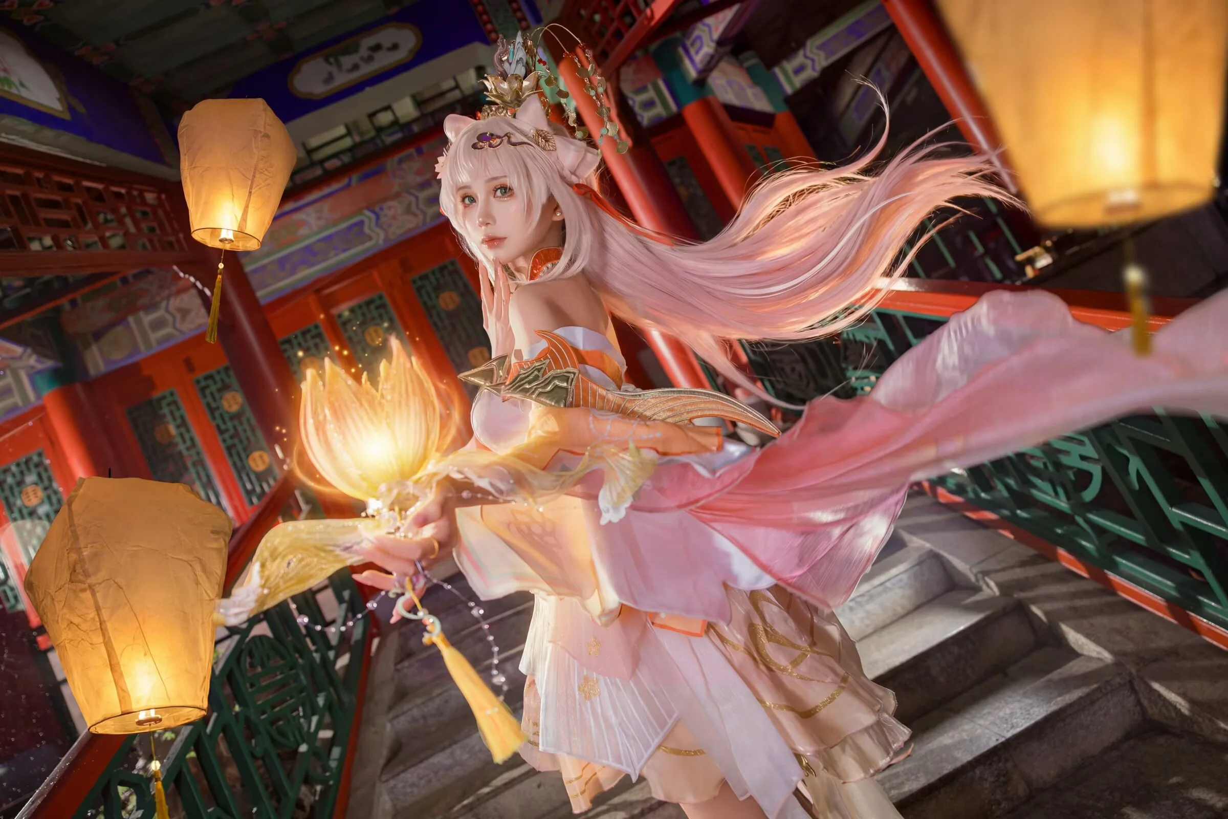 【嫦娥cos】永劫无间与国风仙气碰撞，莲灯映照神女身姿