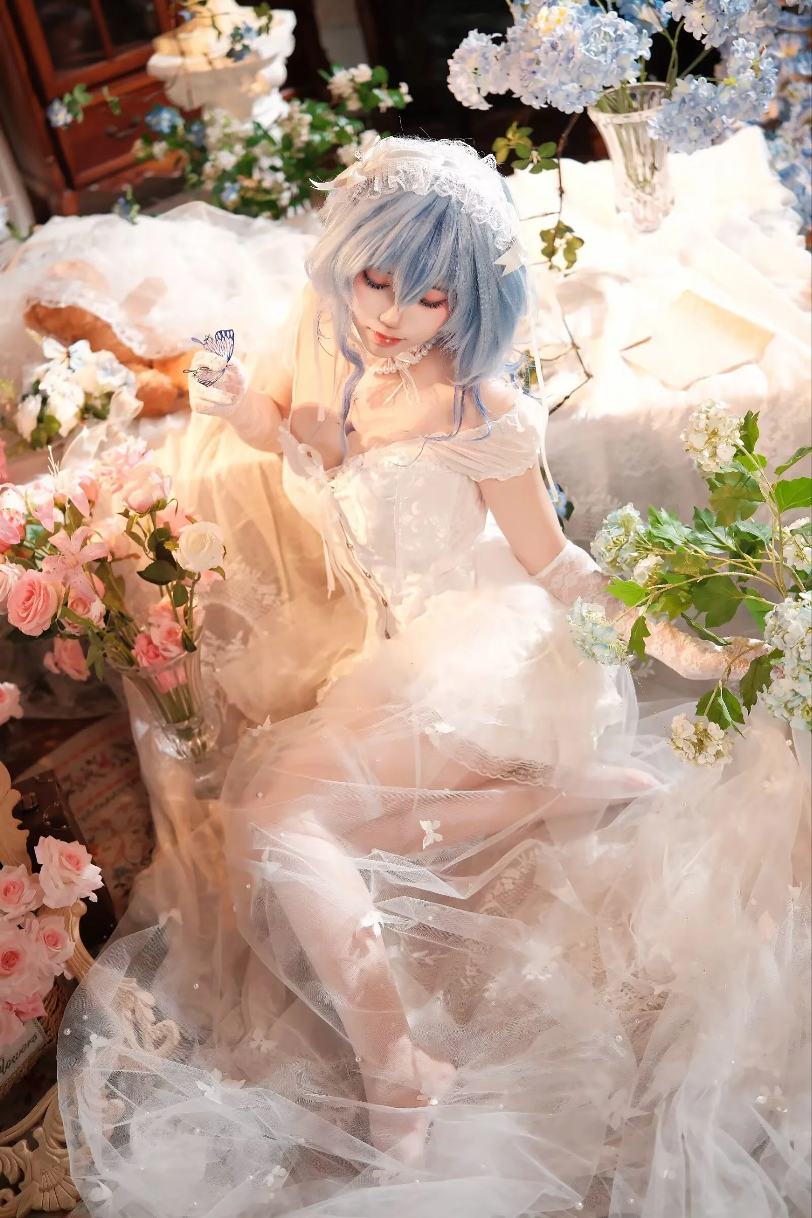 【甘雨cos】原神花嫁，蓝发少女的纯白光影瞬间 - 第 3 张