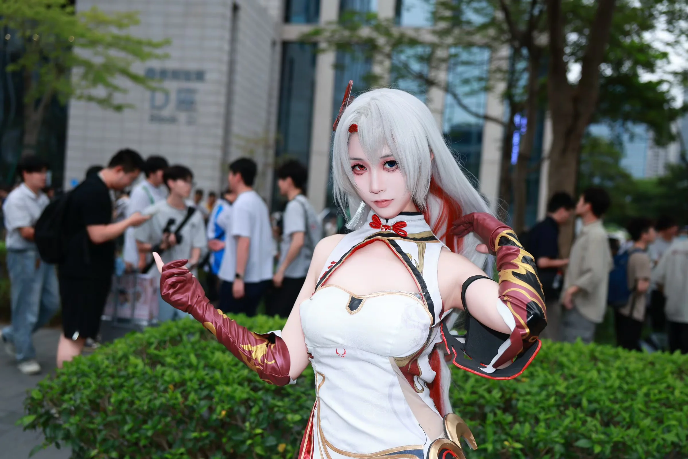 【宁红夜cos】永劫无间街头战甲，户外自然光场照分享 - 第 2 张