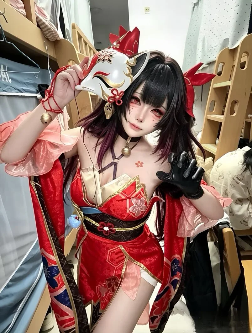 【停云cos】崩坏星穹铁道，红装狐妖的宿舍镜头
