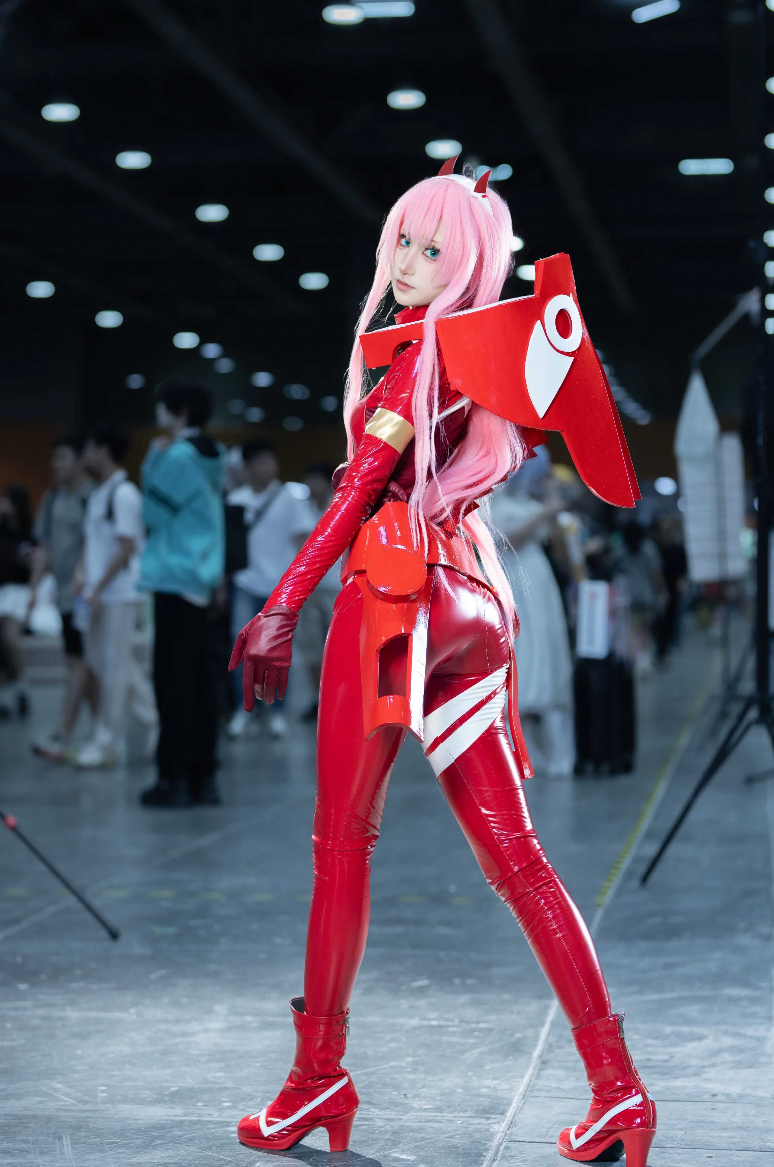 【02cos】國家隊零二，紅白漆皮戰衣登場 - 第 3 張
