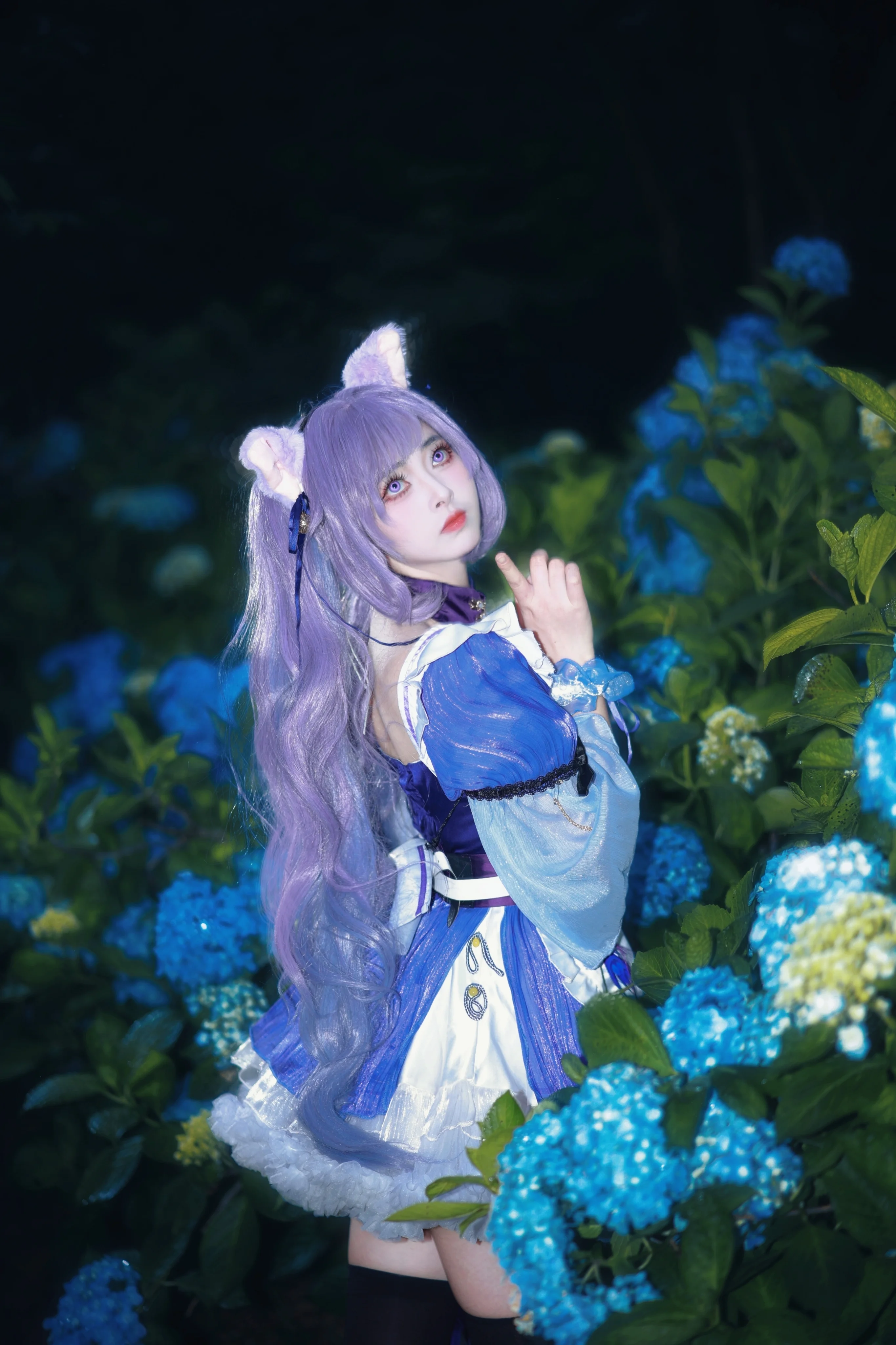 【刻晴cos】无尽夏花丛中的夜拍回忆