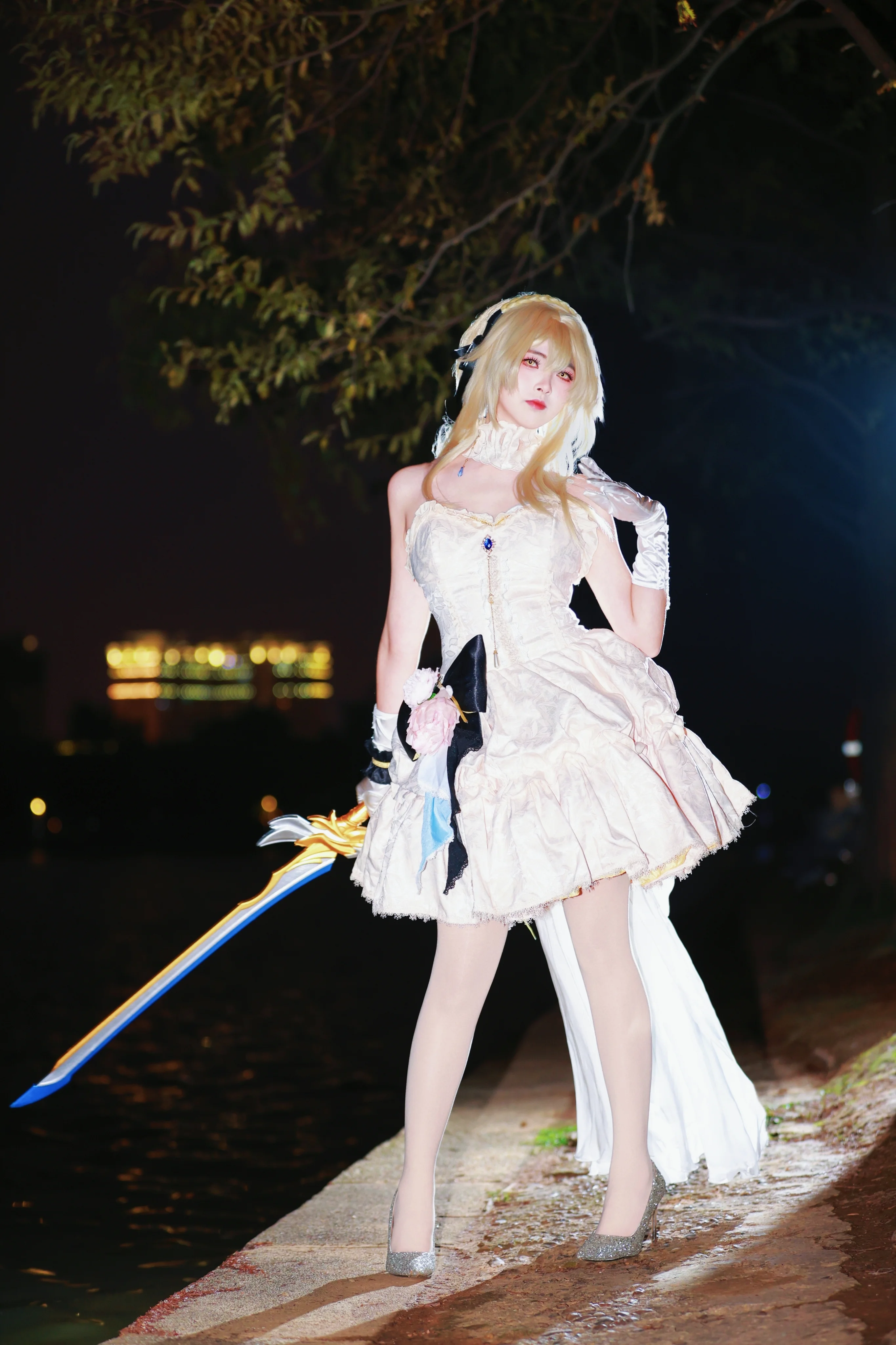 【荧cos】原神旅行者，夜色水畔的轻吟