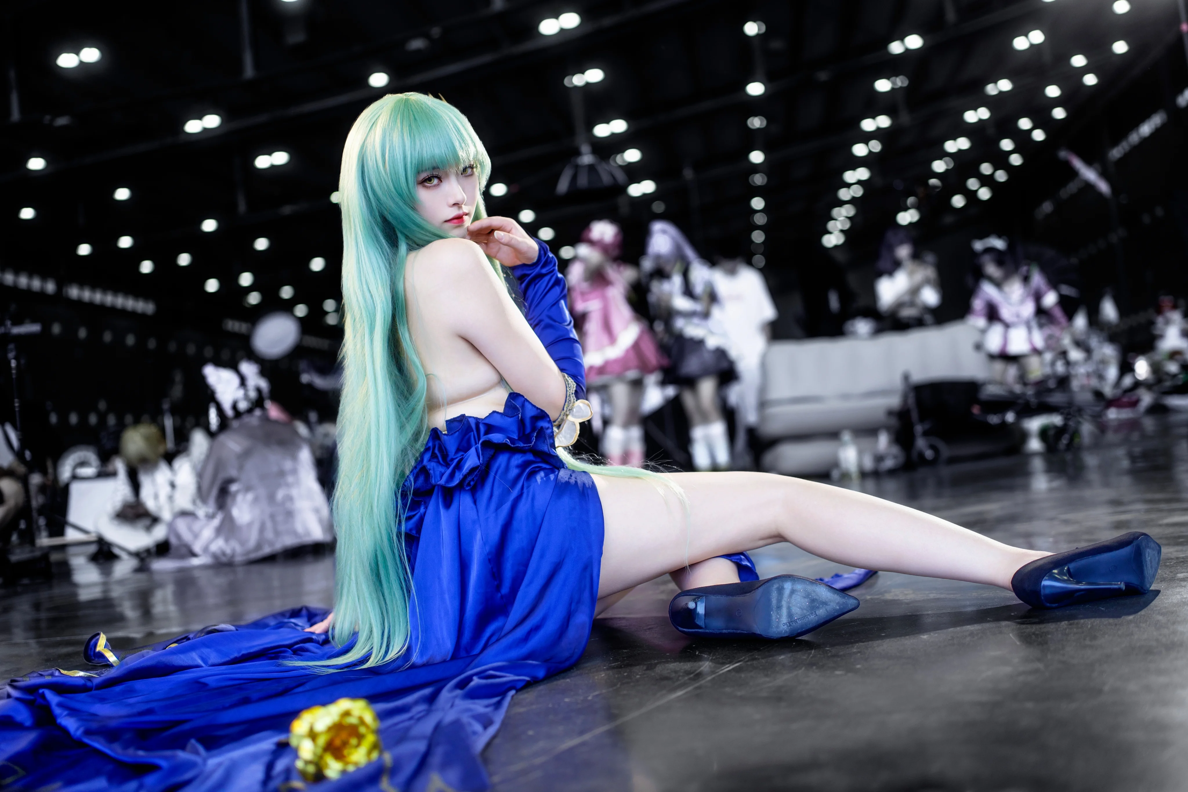 【cccos】叛逆的鲁鲁修的场照，宝蓝色裙摆与冷峻目光 - 第 2 张