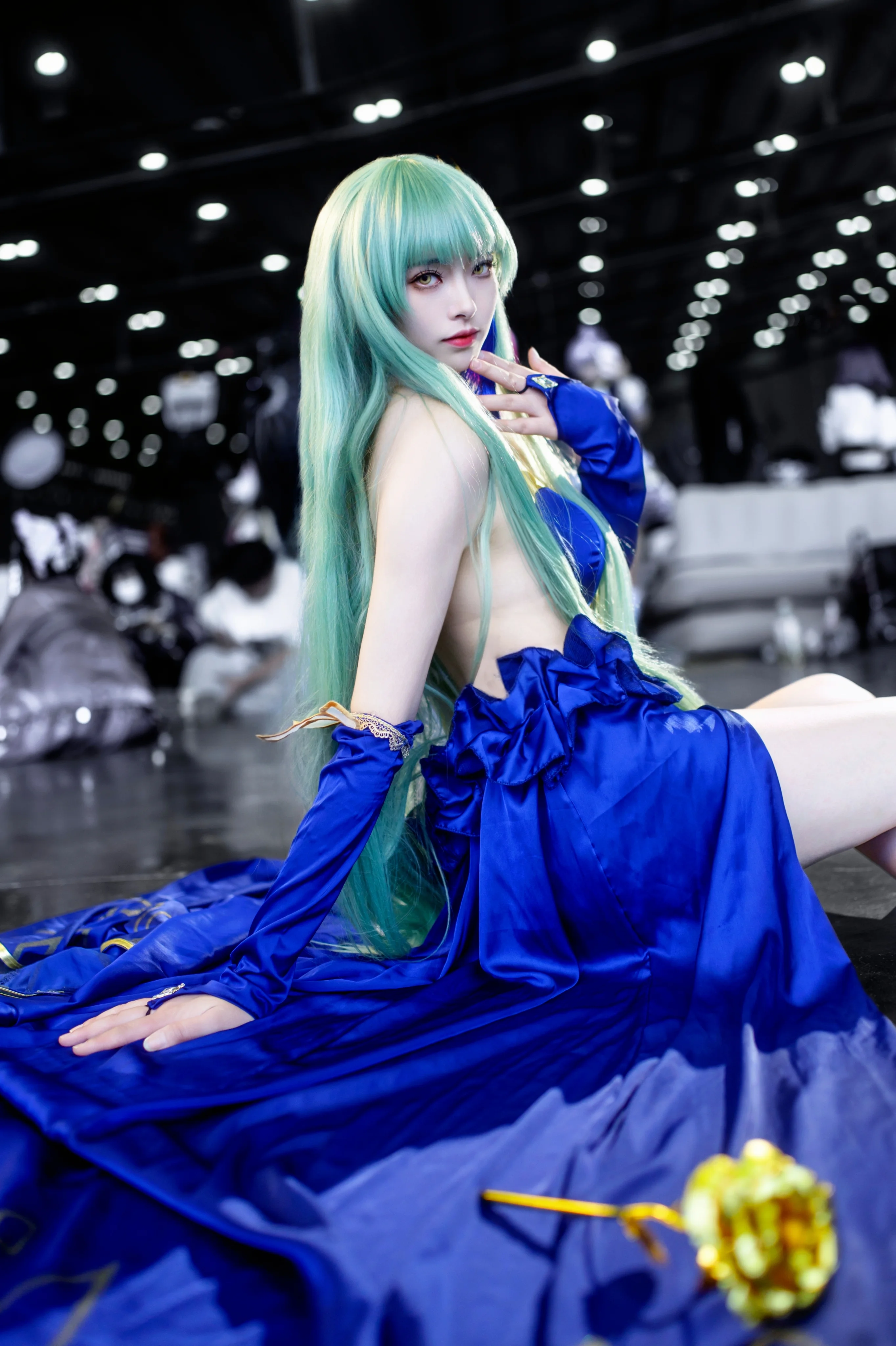 【cccos】叛逆的鲁鲁修的场照，宝蓝色裙摆与冷峻目光 - 第 4 张