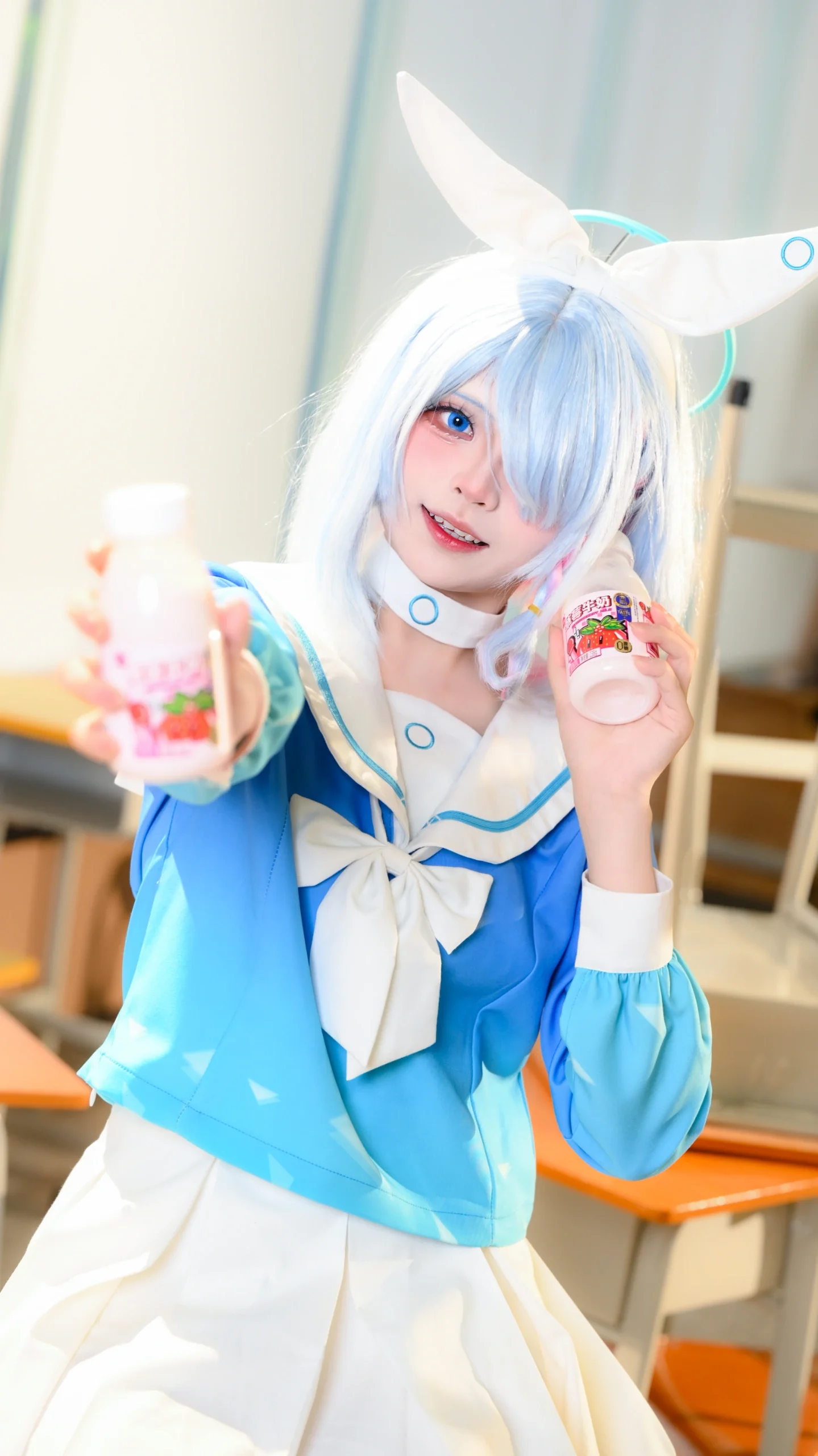 【阿罗娜cos】蔚蓝档案夏天的清爽草莓牛奶 - 第 1 张