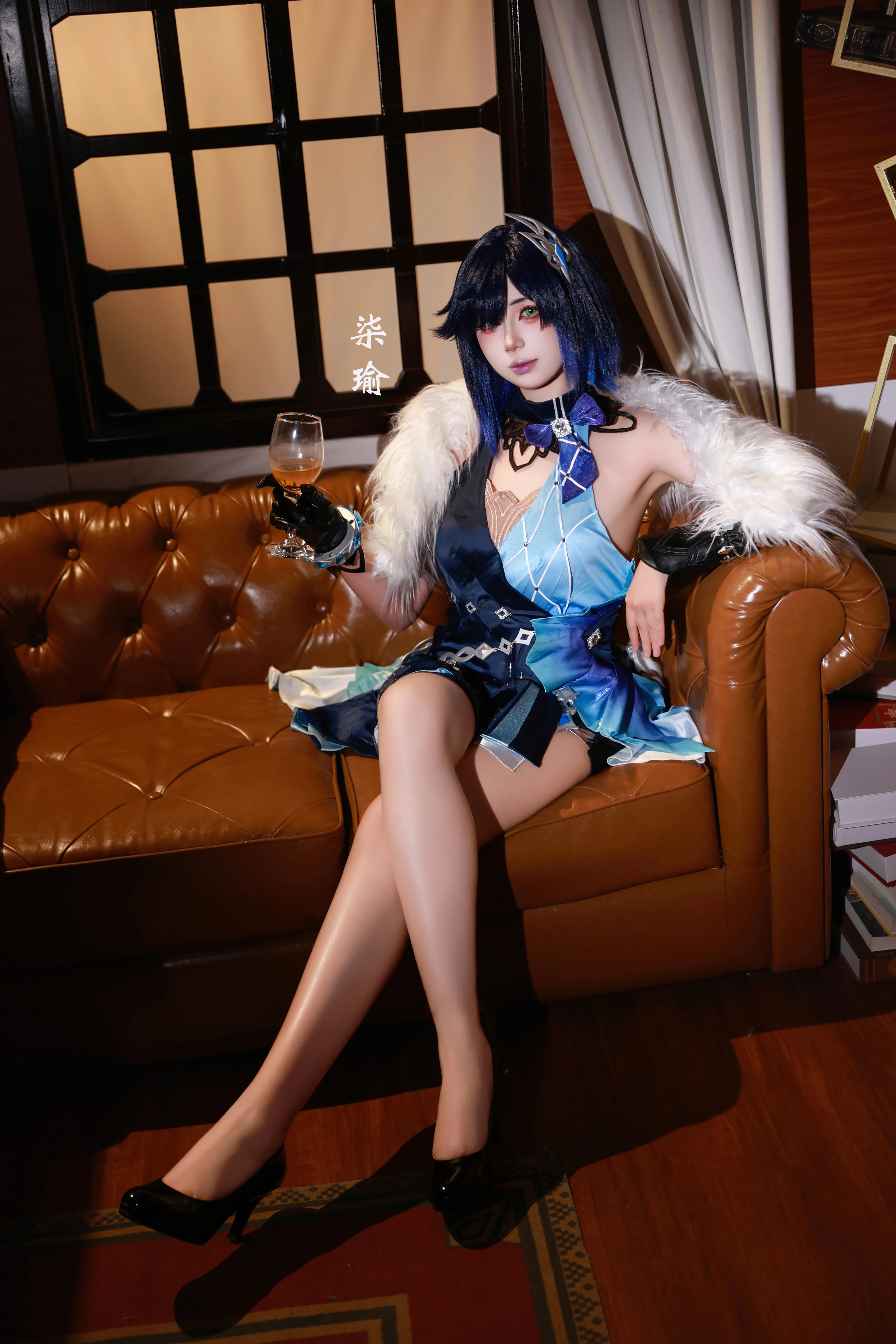 【夜兰cos】原神夜色与酒光中的游刃有余 - 第 3 张