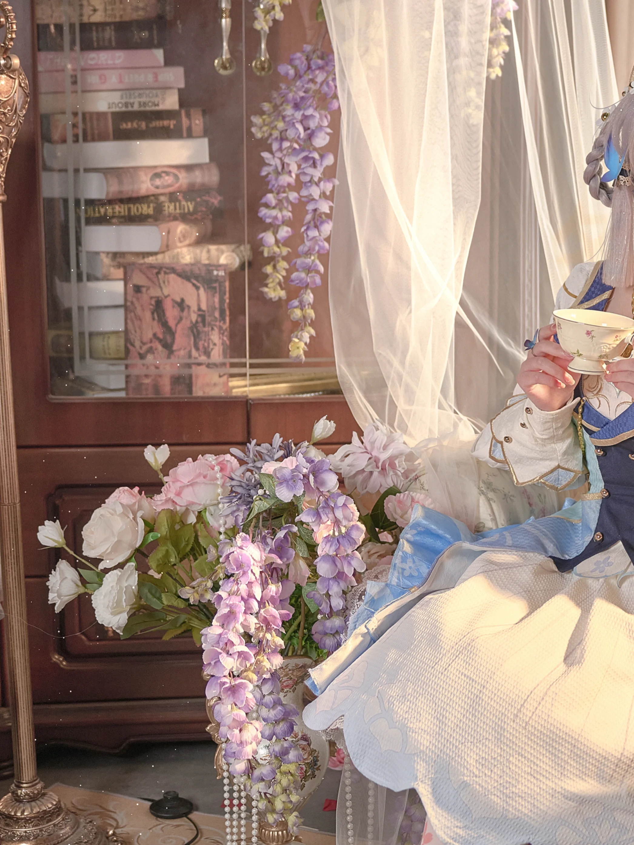 【神里绫华cos】原神花时来信，阳光与复古交织的午后茶会 - 第 1 张