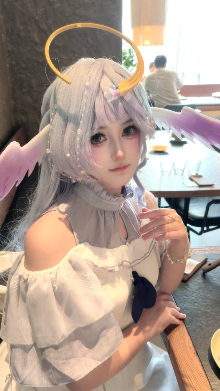 【知更鸟cos】崩坏星穹铁道，鸣笛于归寂之时的小鸟日常 - 第 1 张