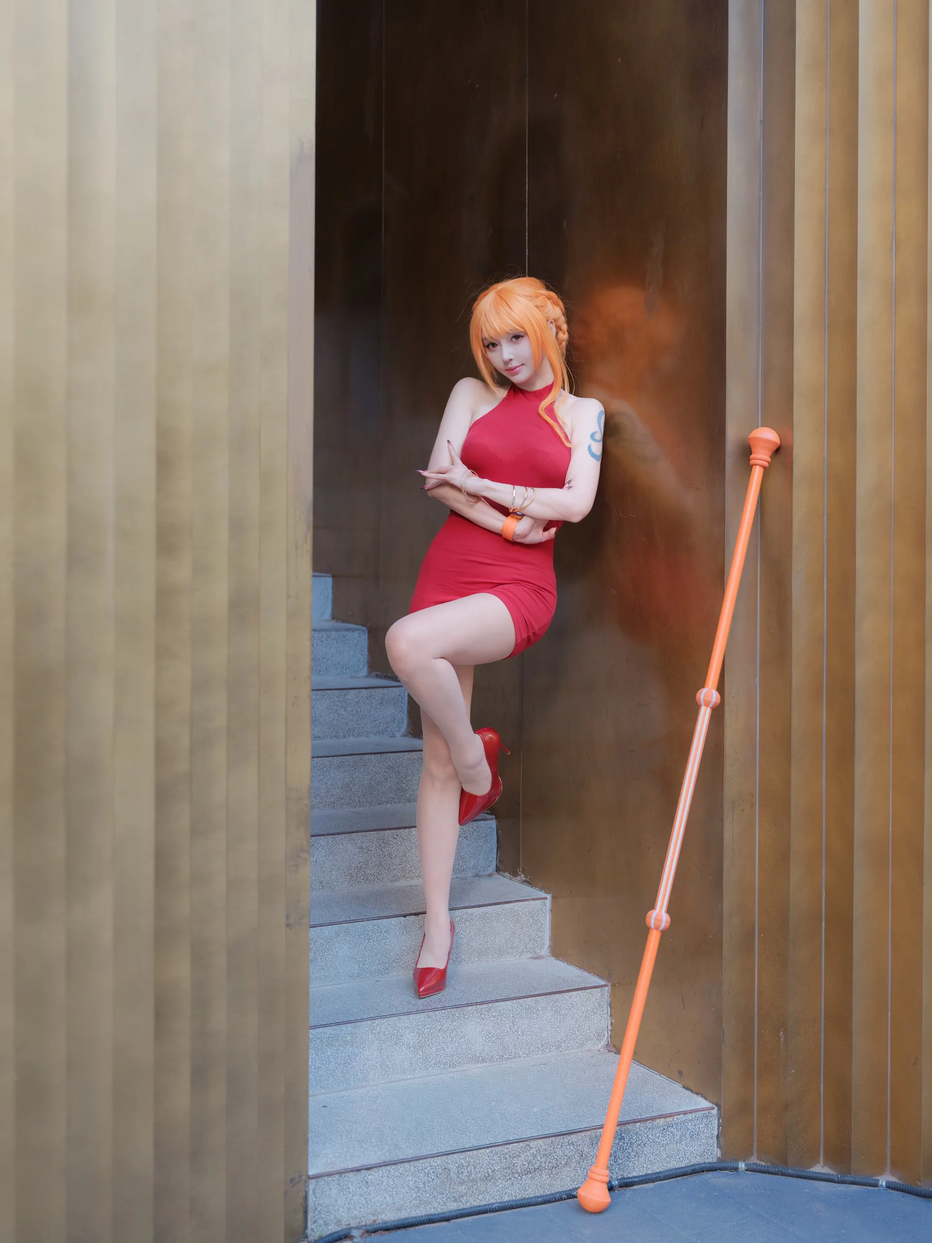【娜美cos】海贼王蛋糕岛的红裙漫步 - 第 3 张