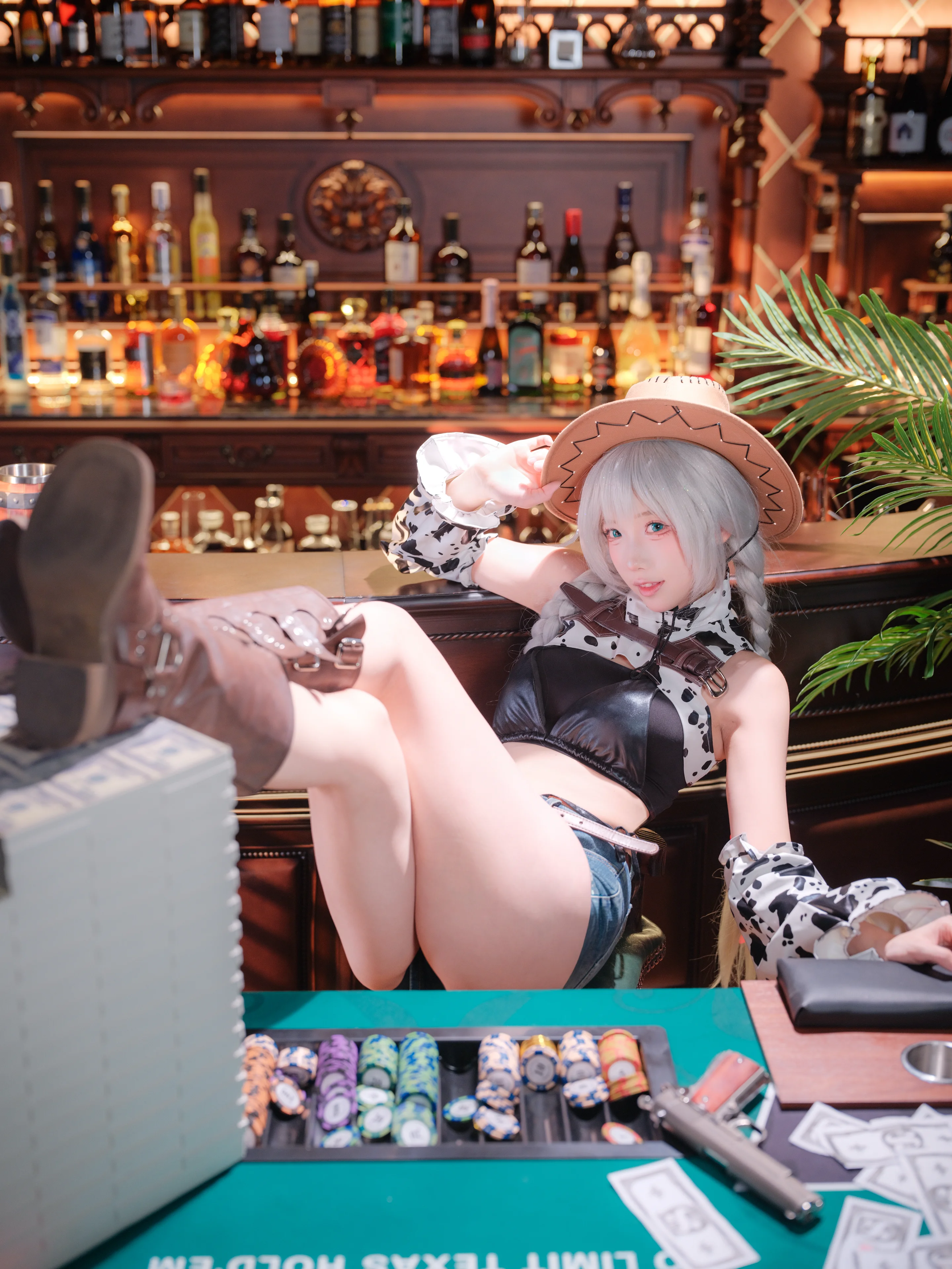 【法戈cos】碧蓝航线里的西部女郎，暗调酒吧的复古闪现 - 第 1 张