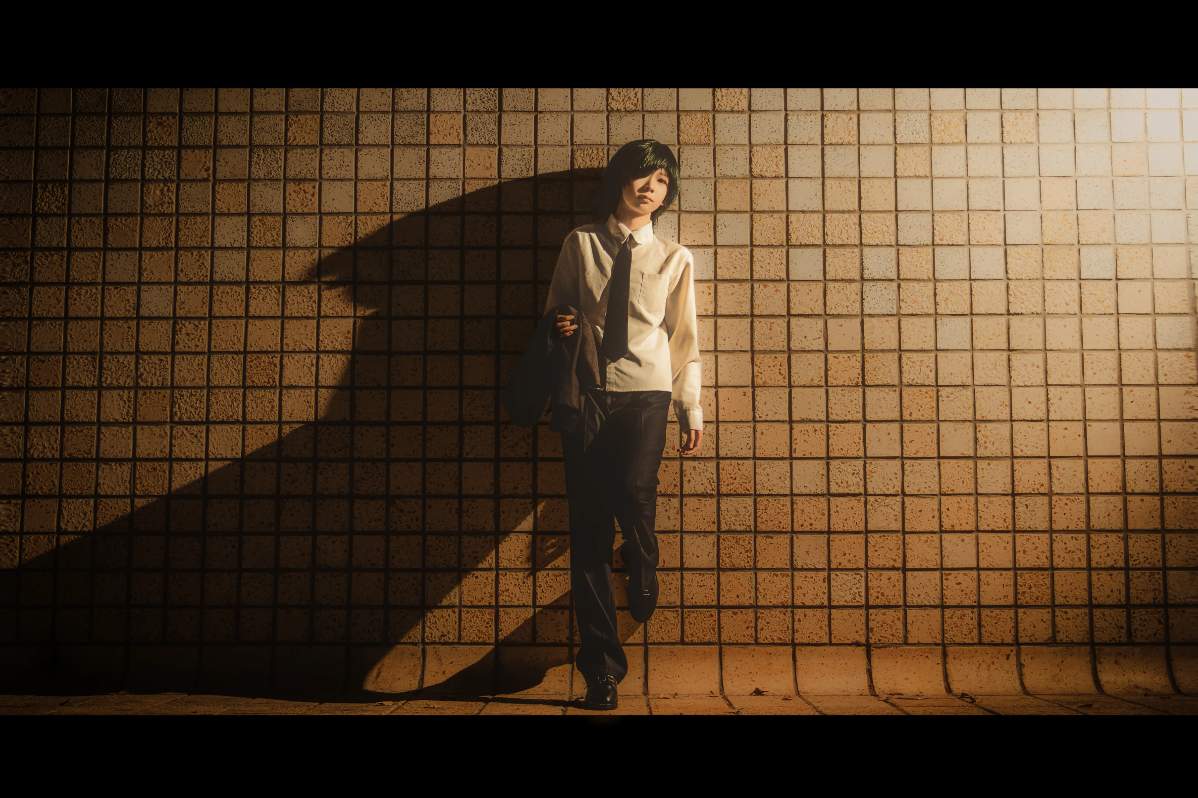 【姬野cos】电锯人街角黄昏与前行光影