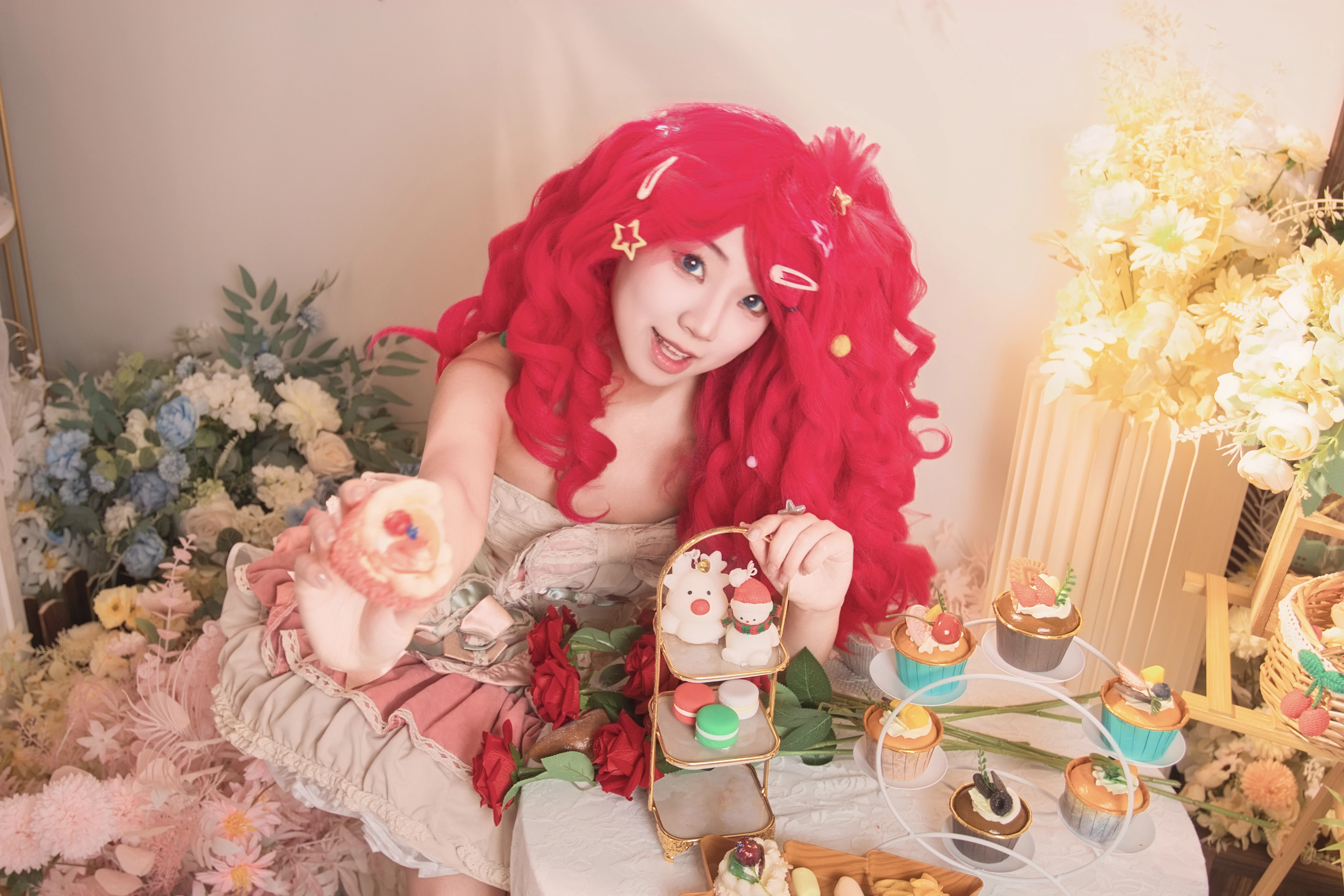 【碧琪cos】小马宝莉里的粉红派对因子，用红发与笑容点亮下午茶 - 第 3 张