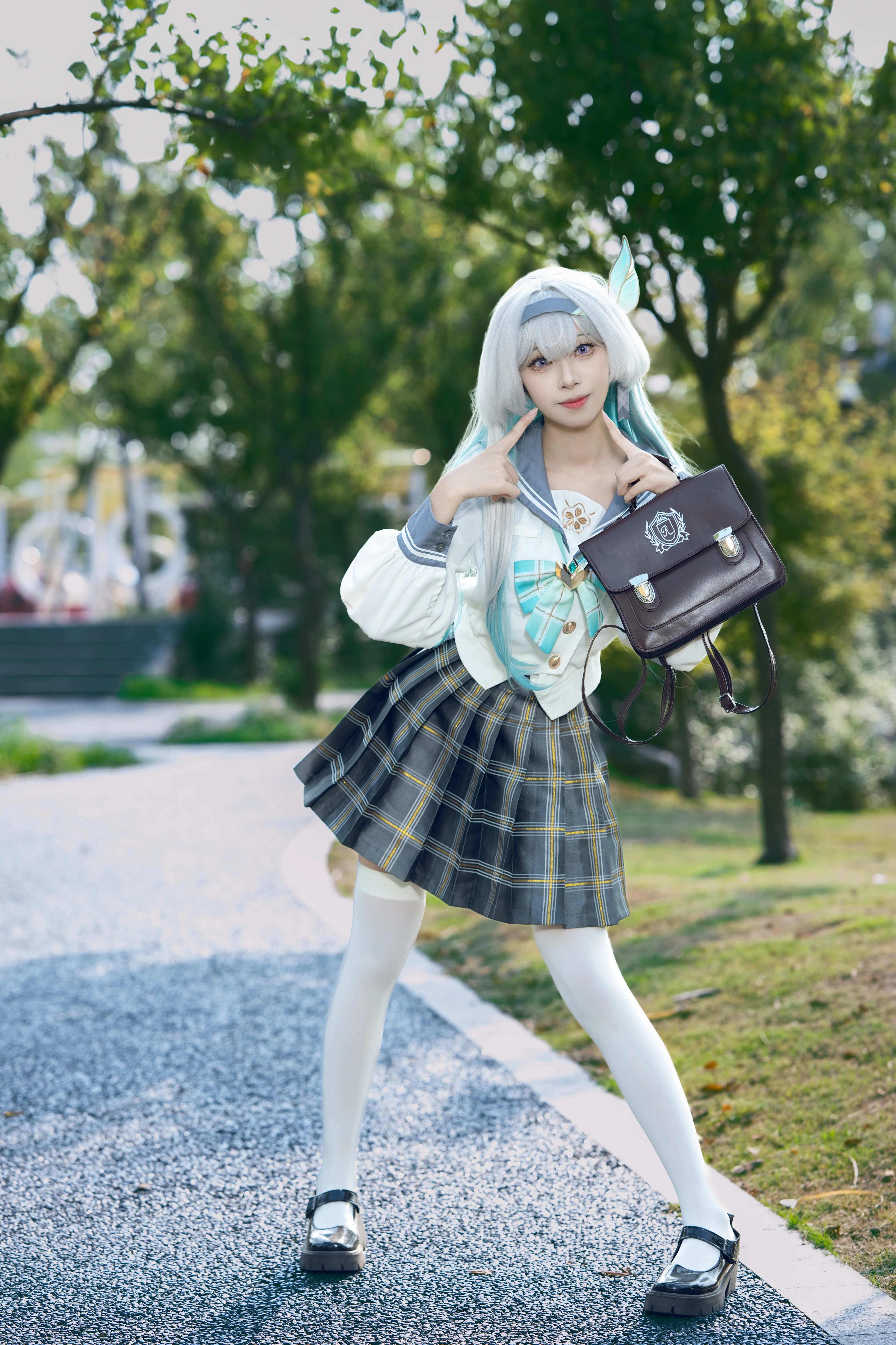 【流萤cos】崩坏星穹铁道，春日微风里的银蓝信笺