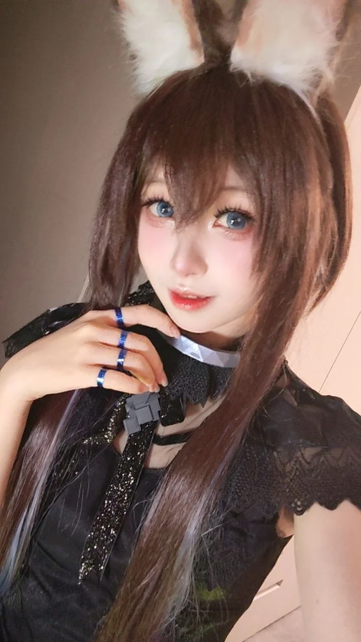 【阿米娅cos】蓝色戒指与黑色蕾丝的点缀