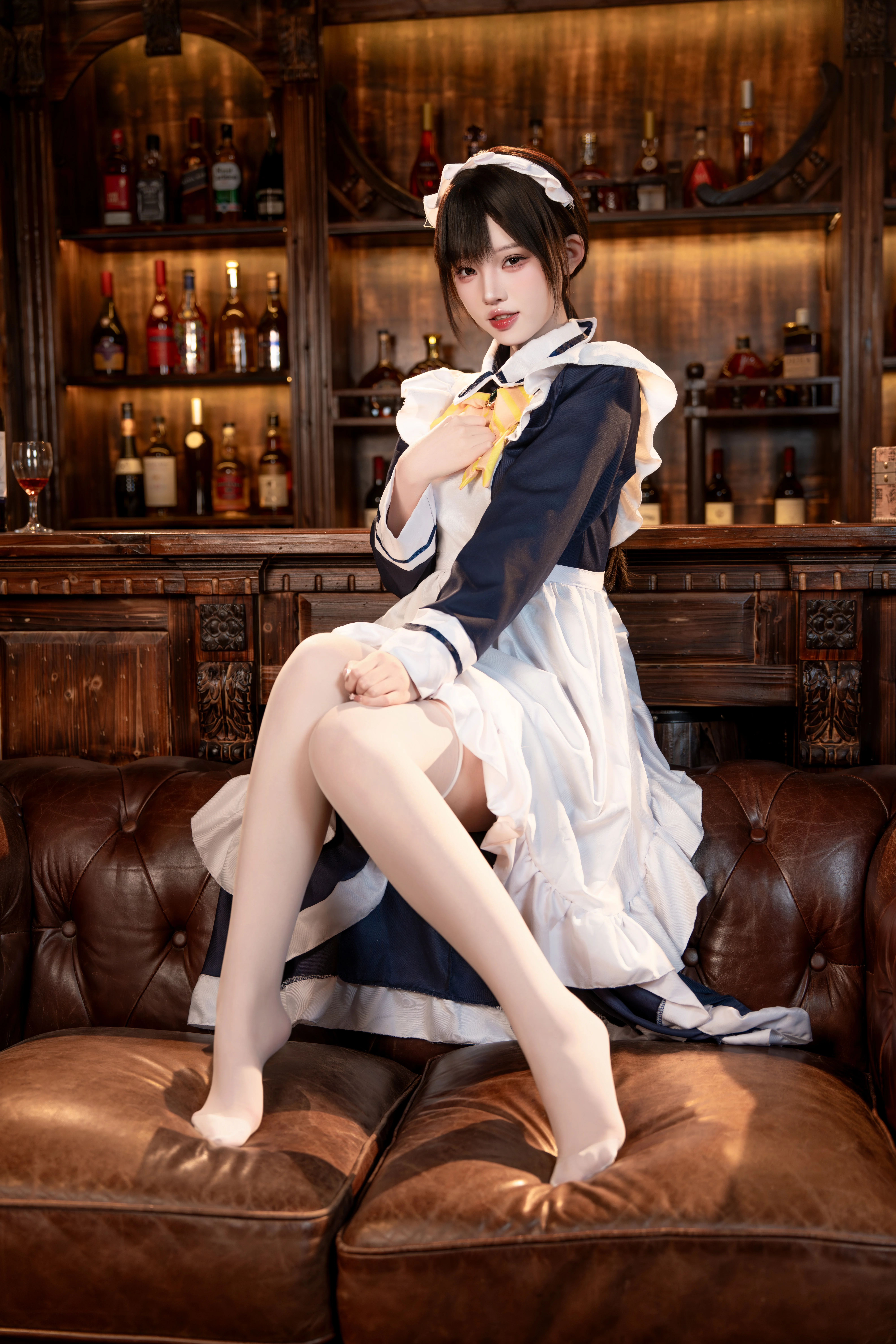 【四季夏目cos】柚子社那套复古酒馆女仆装，展现优雅氛围