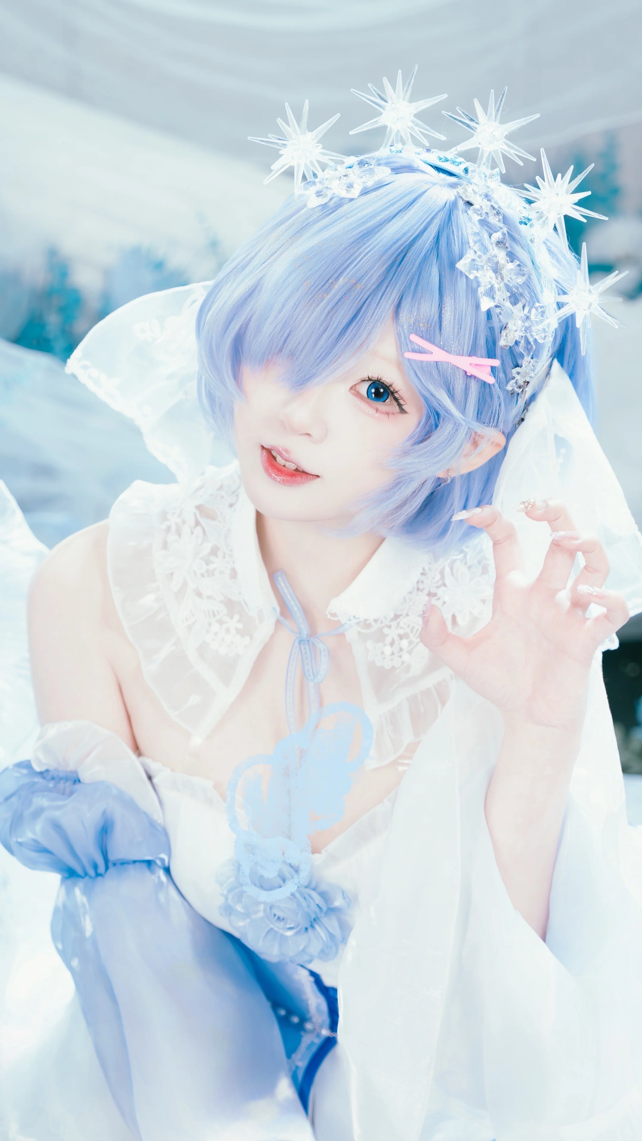 [Rem Cosplay] Ice Crystal Blue and White Gown, Re:ZERO -Starting Life in Another World- - Image 3