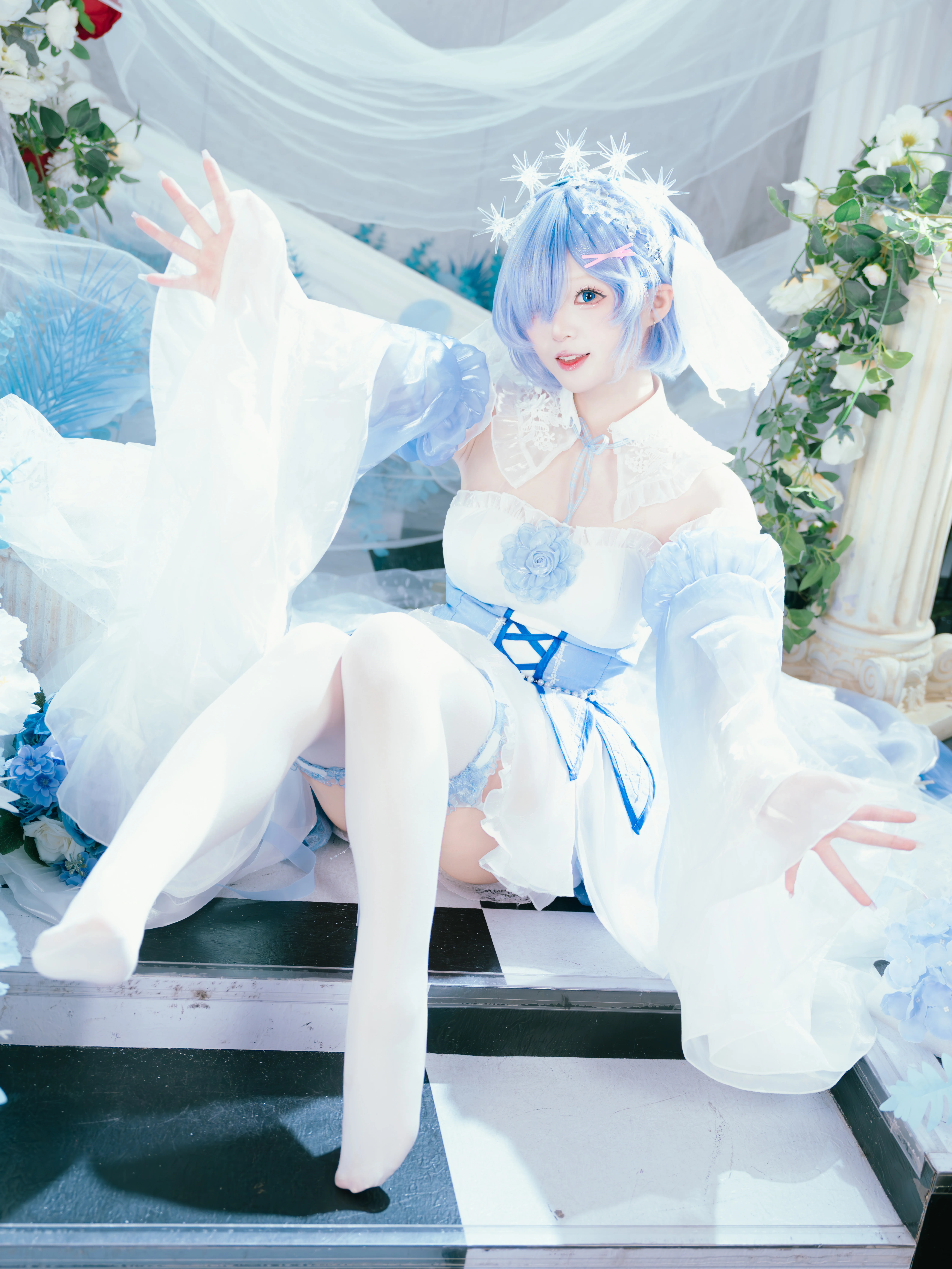 [Rem Cosplay] Ice Crystal Blue and White Gown, Re:ZERO -Starting Life in Another World- - Image 4