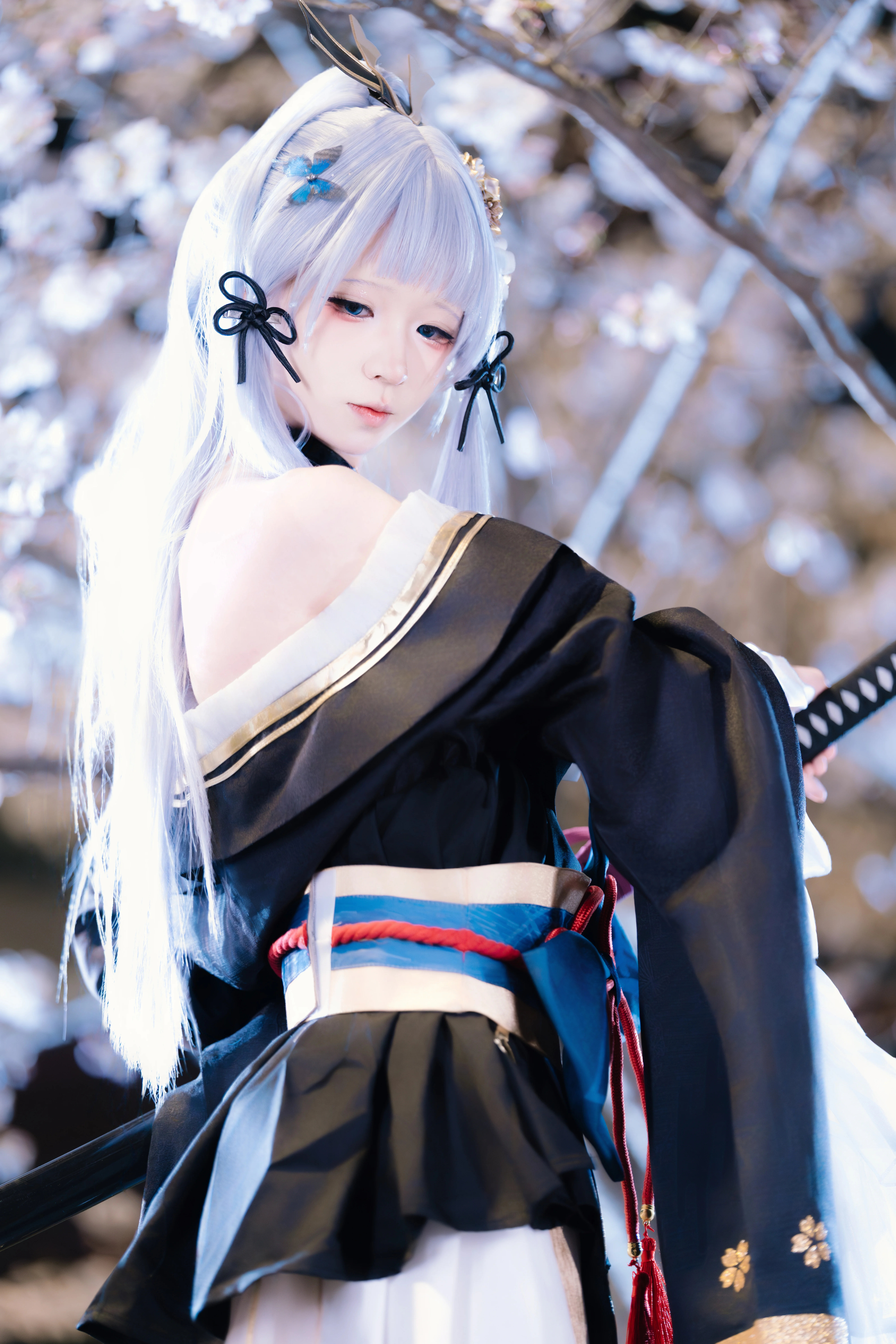 【神里绫华cos】稻妻黑道教母，月下夜樱的另一种打开方式 - 第 3 张