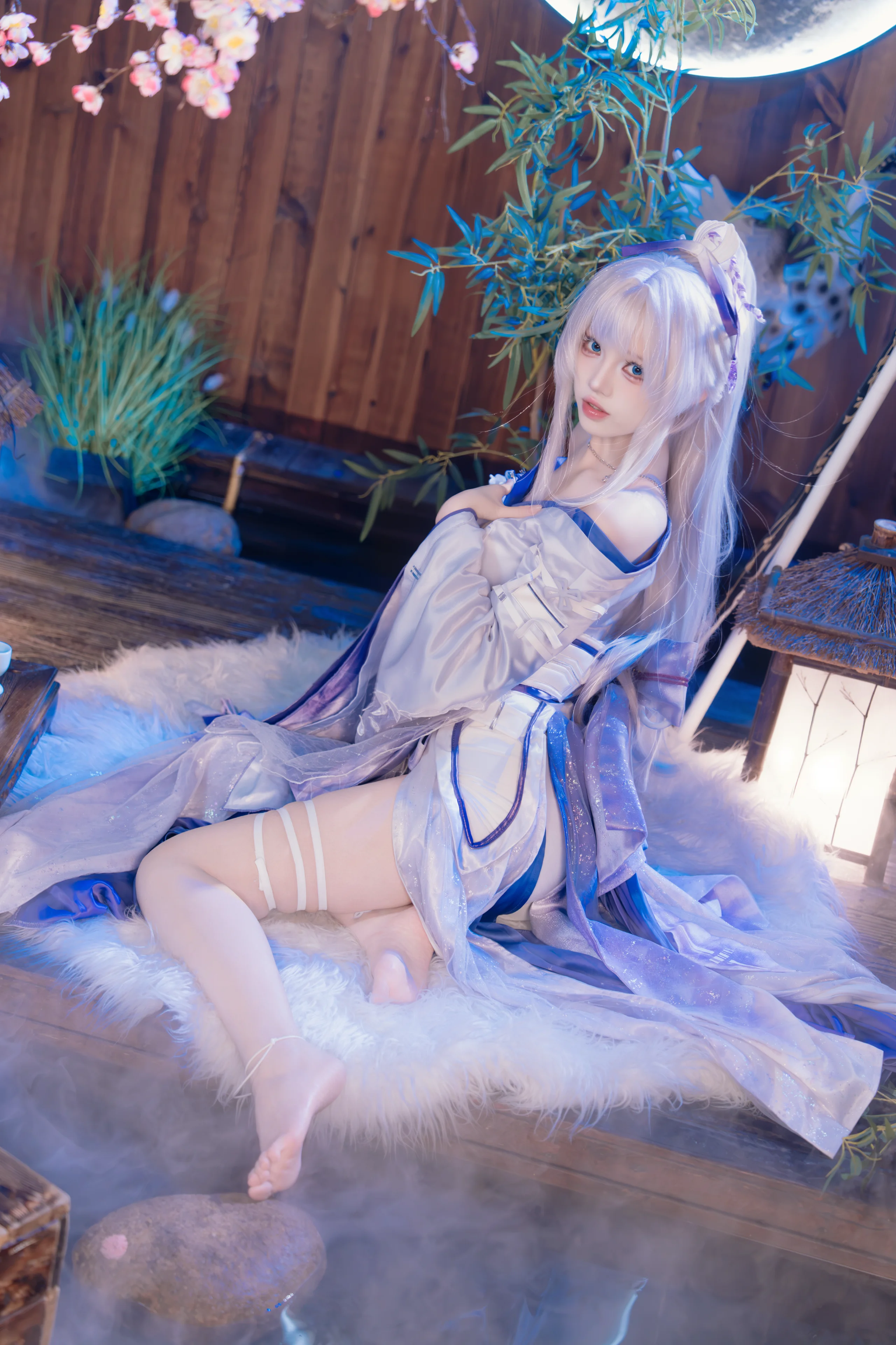 【绯雪cos】鸣潮里那一抹紫霜白衣的寄愿 - 第 5 张