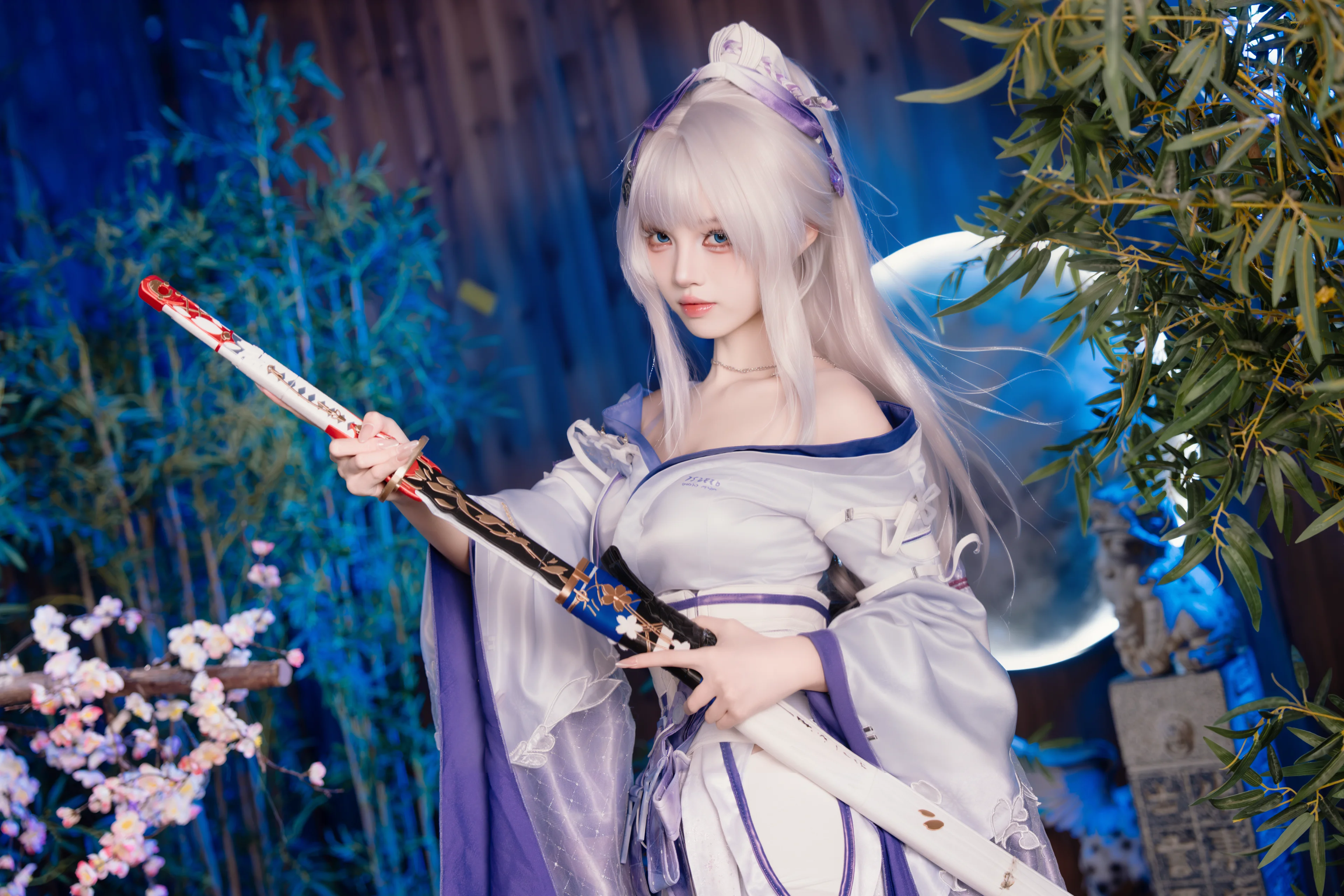 【绯雪cos】鸣潮里的雪落人间，清冷仙气实景正片 - 第 2 张