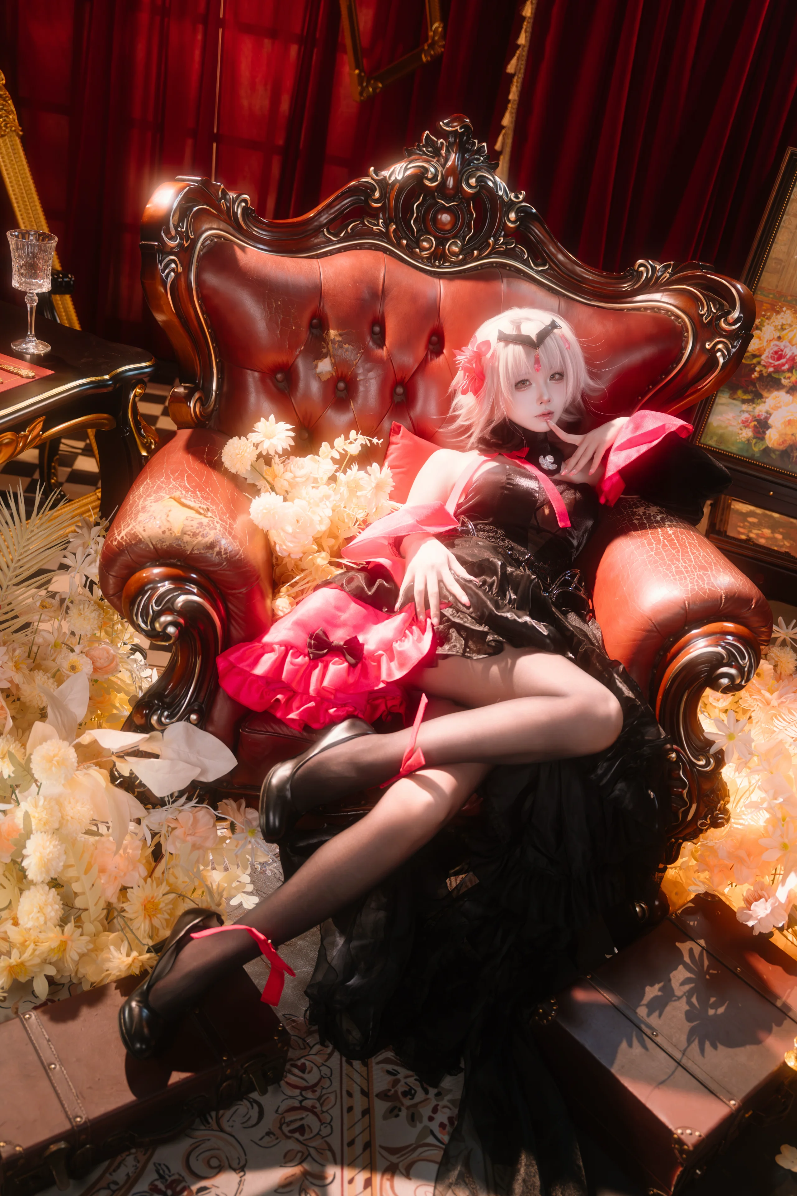 【黑贞德cos】红幕烛火下的暗夜蔷薇 - 第 8 张