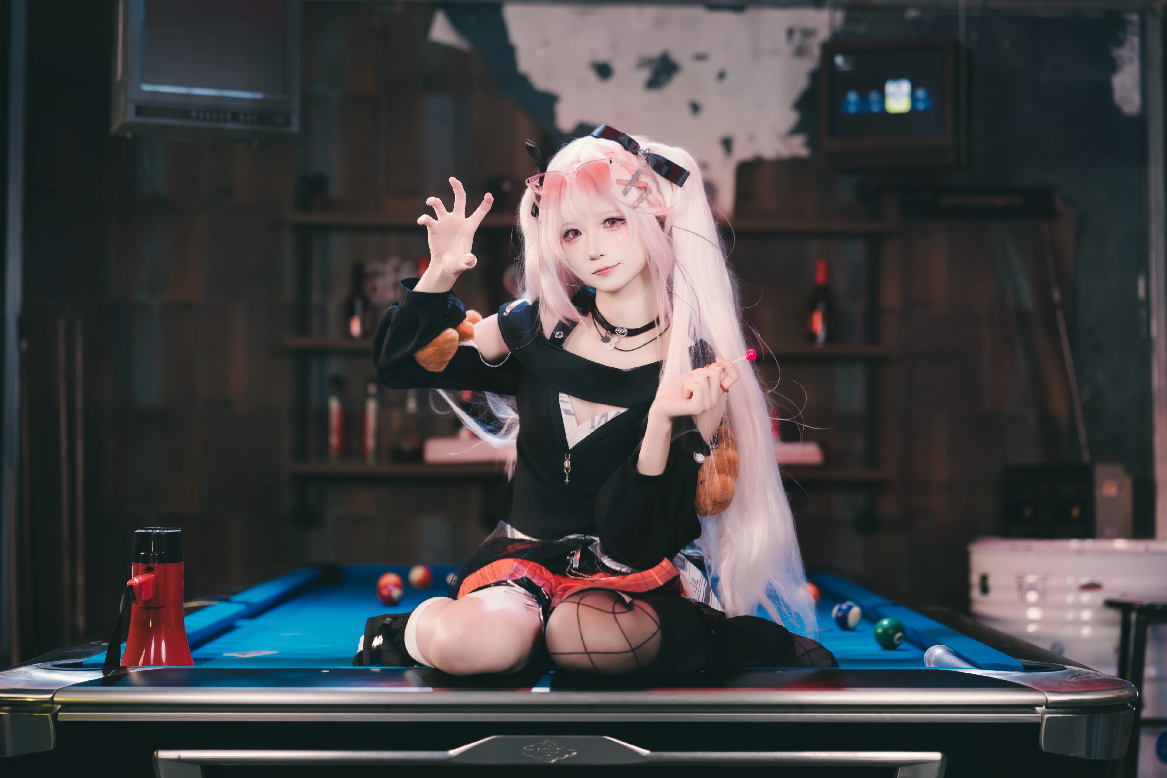 【火花cos】崩坏星穹铁道里的那一抹粉色，街头台球室的随性正片 - 第 2 张