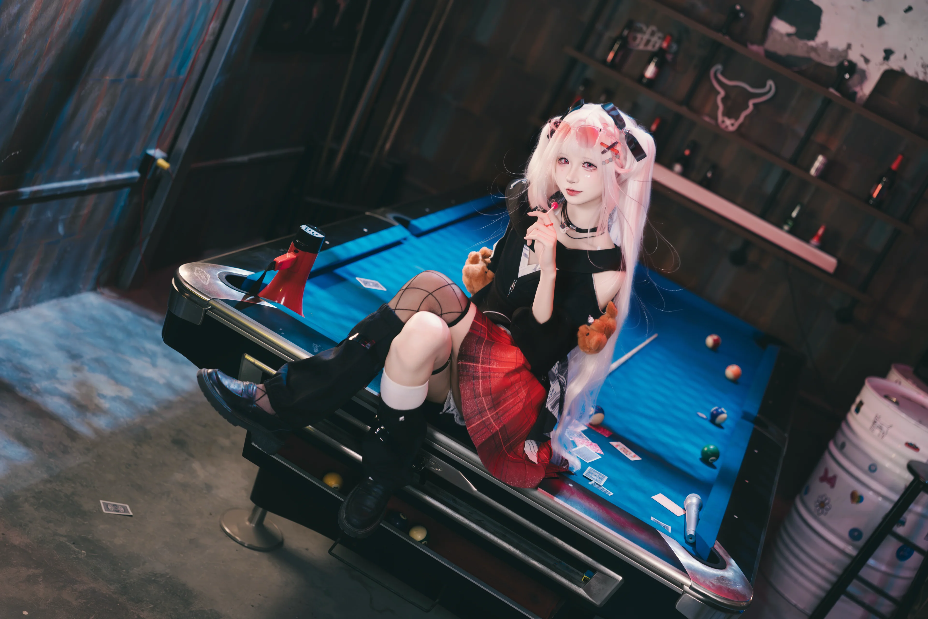 【火花cos】崩坏星穹铁道里的那一抹粉色，街头台球室的随性正片 - 第 4 张