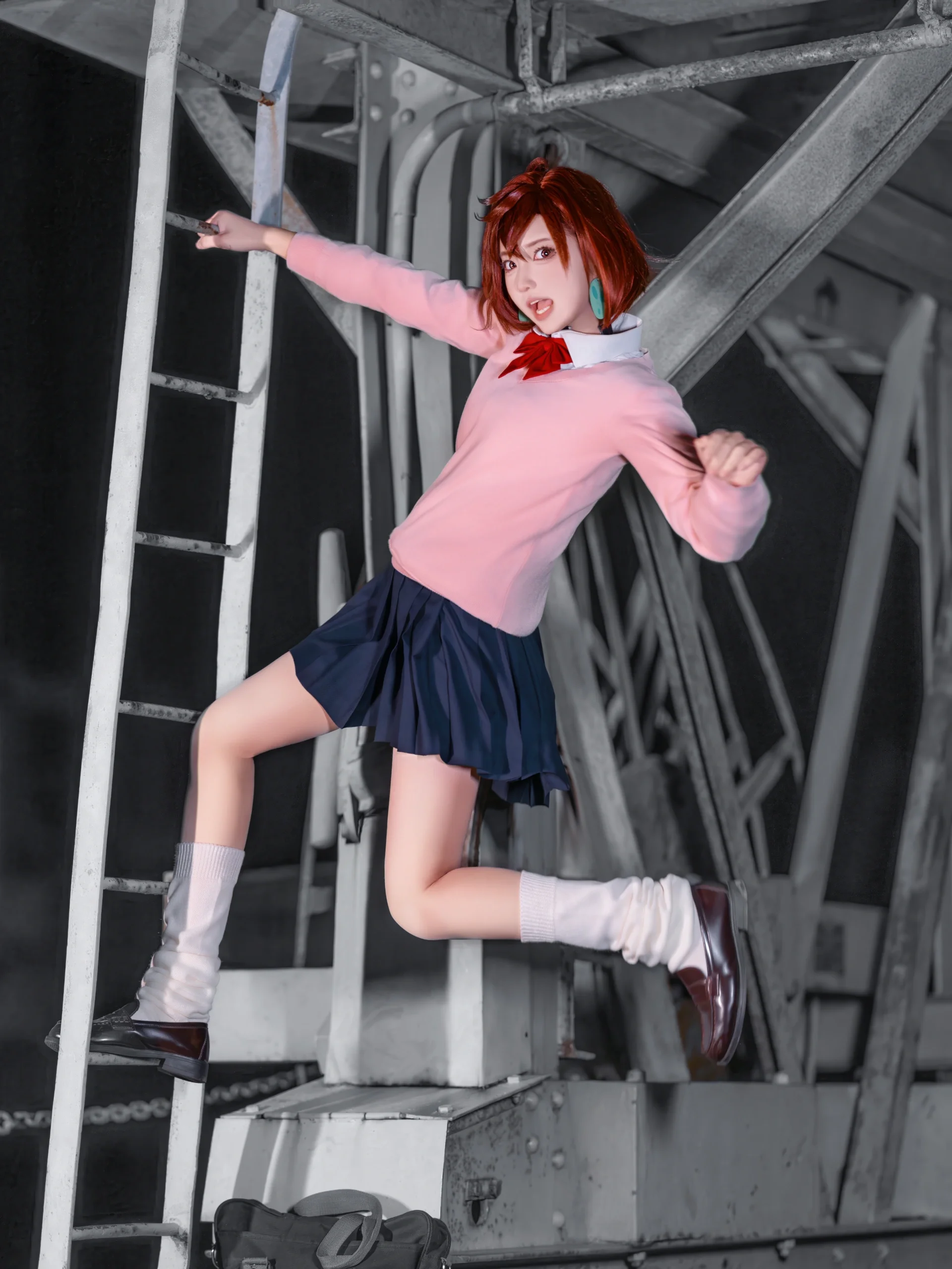 [Momo Ayase cosplay] Red-Haired JK Girl in Industrial Style: Arm Strength Challenge Big Success - Image 5