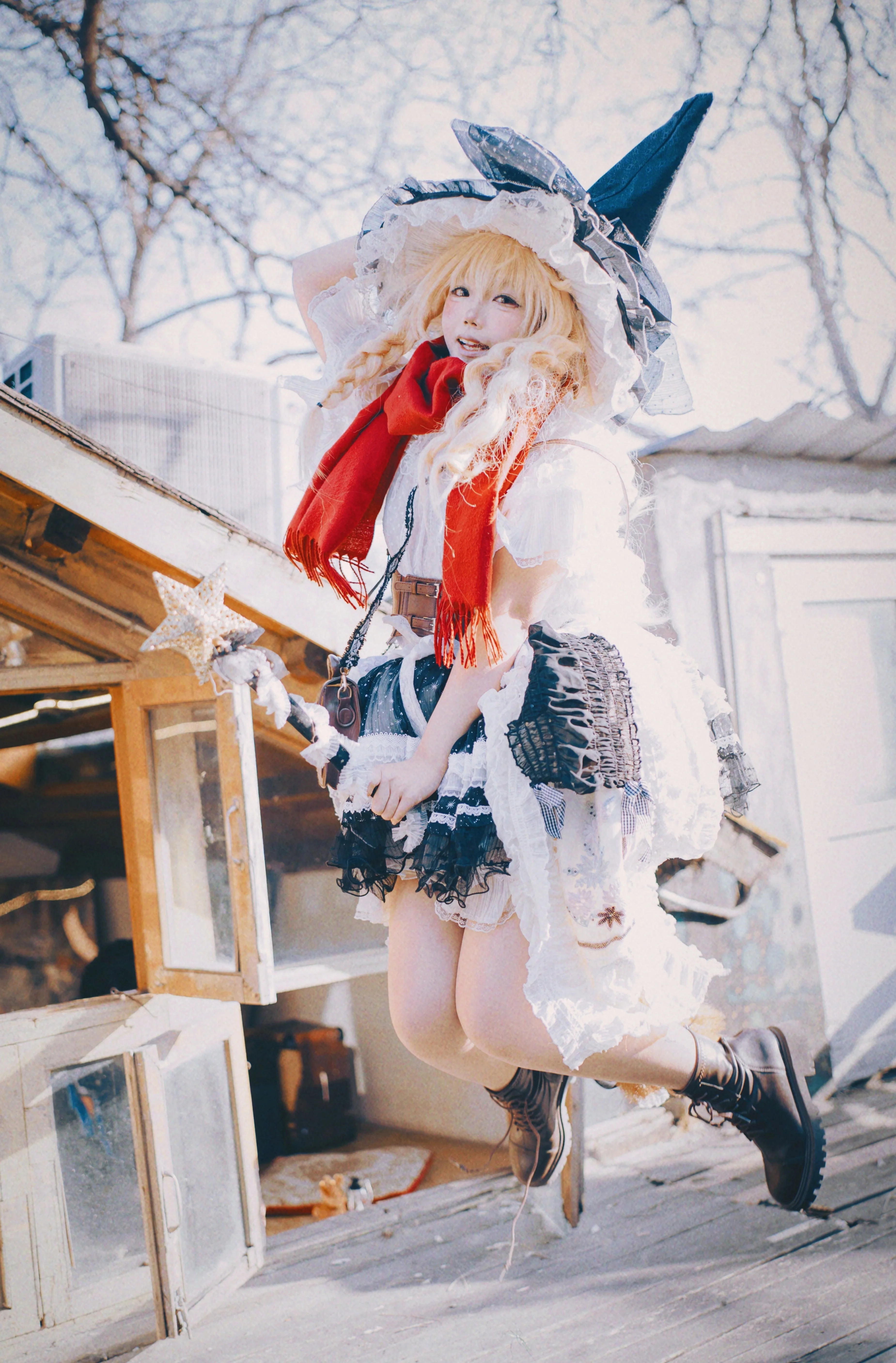 【霧雨魔理沙cos】東方project的金髮魔法使在蓬蒿劇場的跳躍時刻 - 第 1 張
